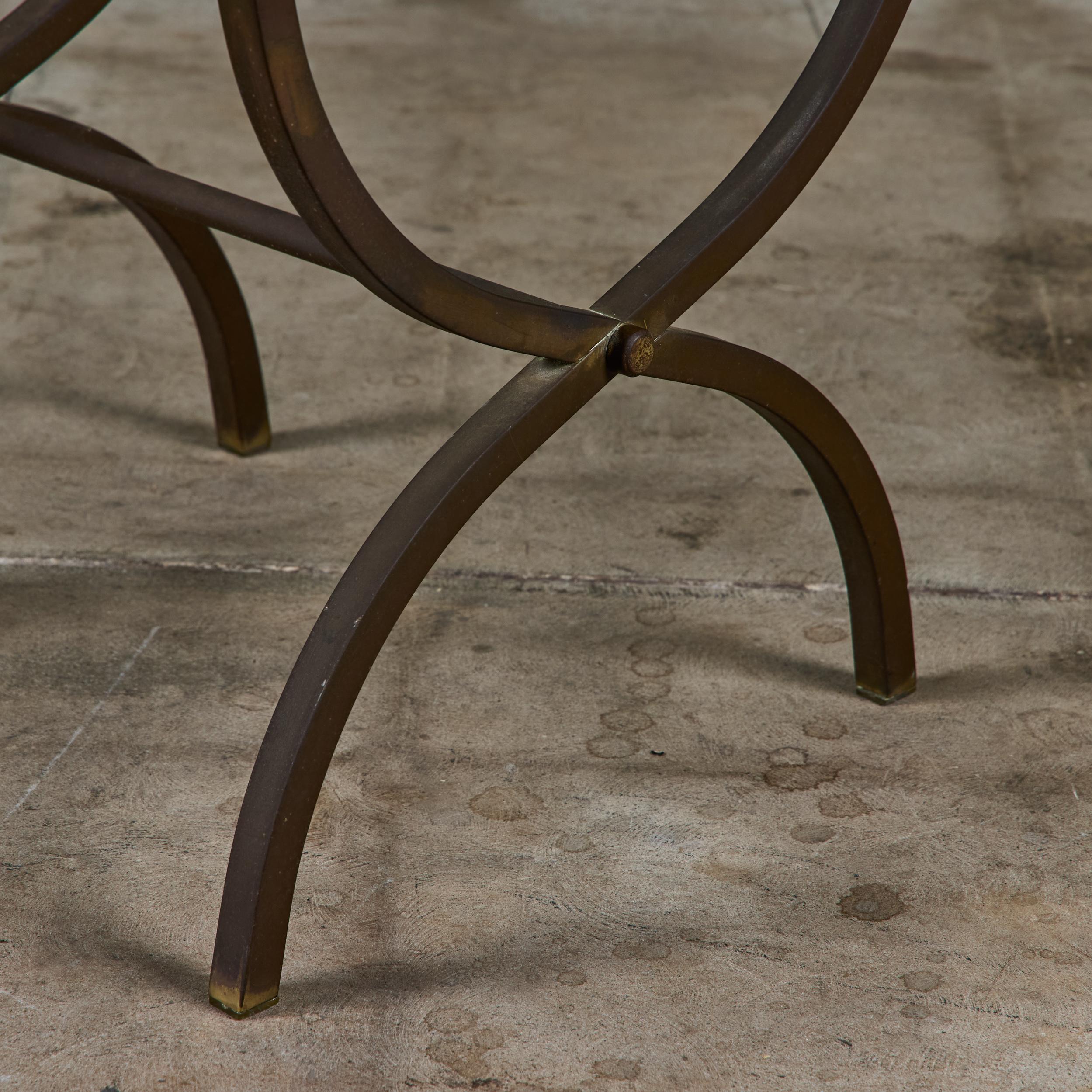 Tavolino in ottone nello stile della Maison Jansen in vendita 10