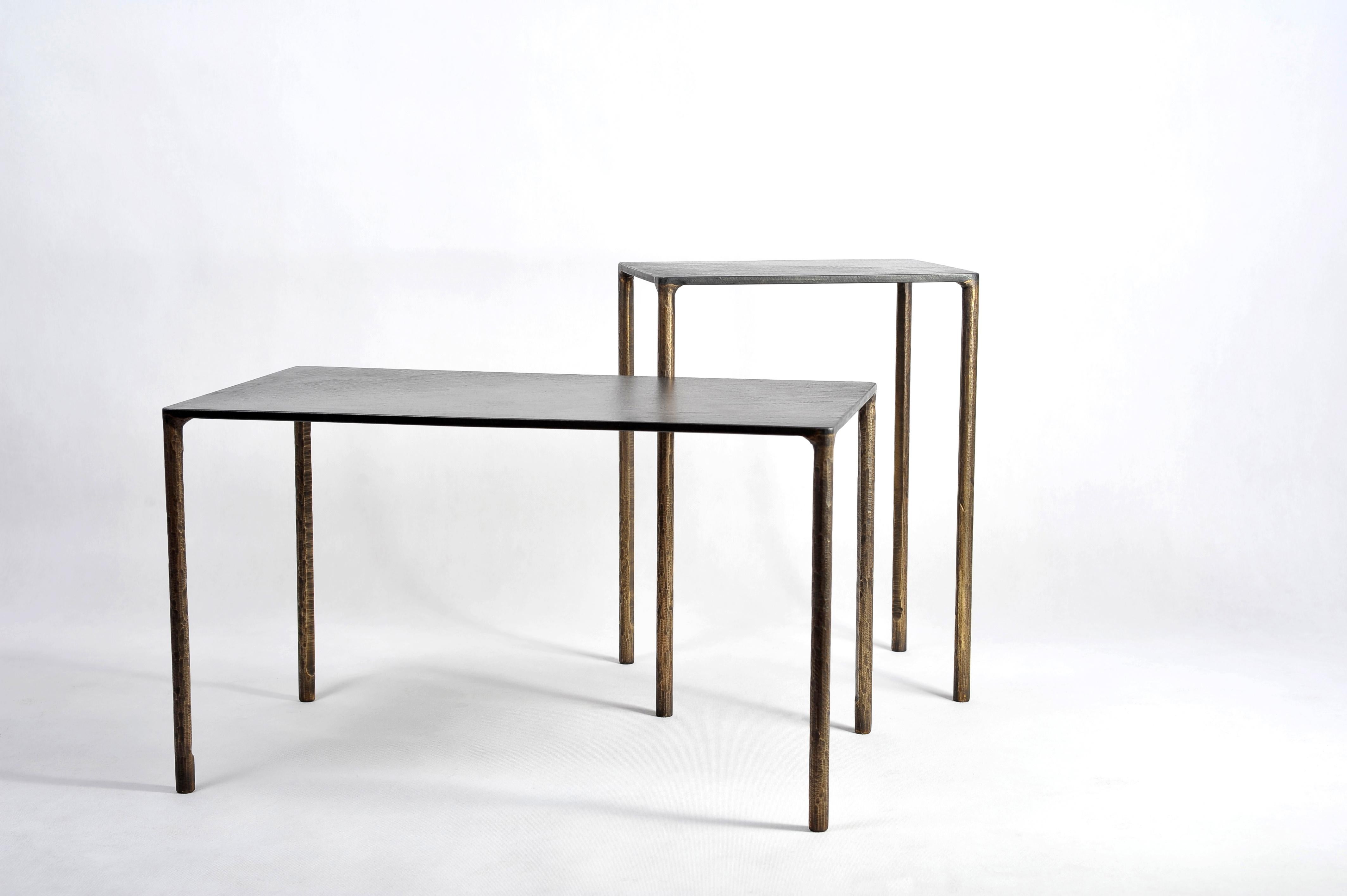 Laiton Table d'appoint signée par Lukasz Friedrich en vente