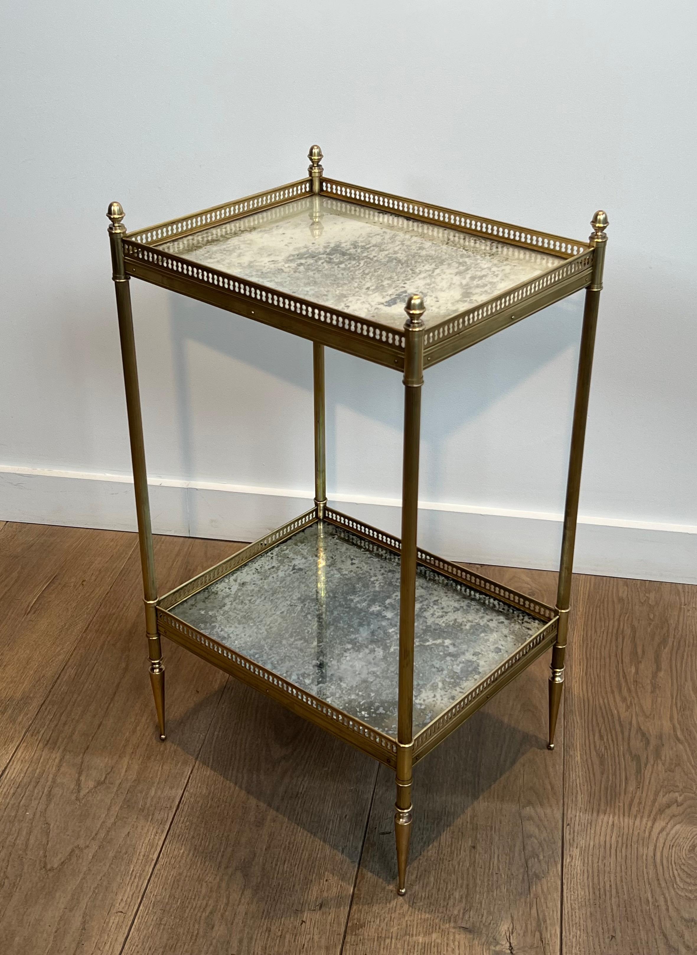 Tables d'appoint en laiton avec plateaux en miroir oxydé par Maison Jansen en vente 5