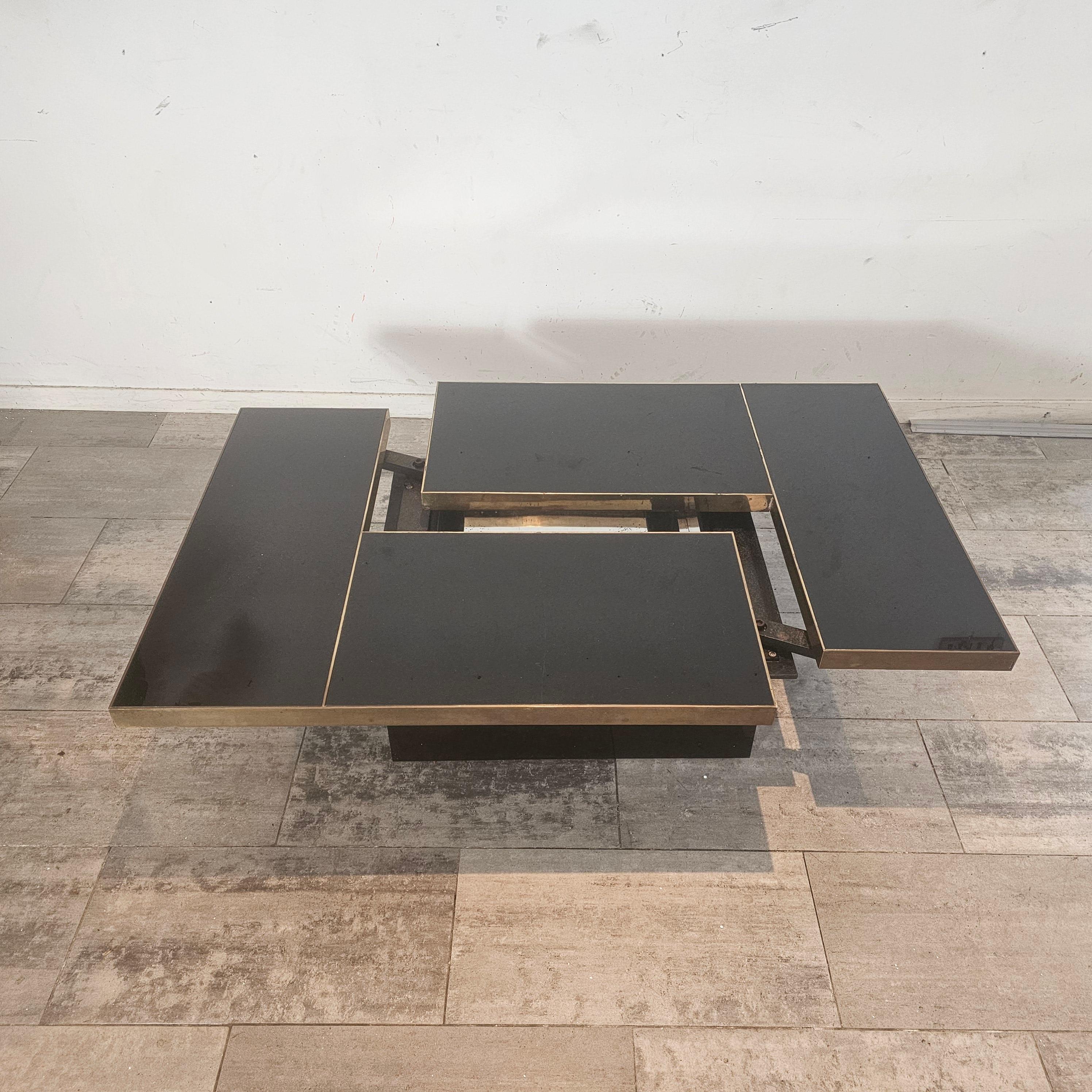 Mesa de centro corredera de latón de 