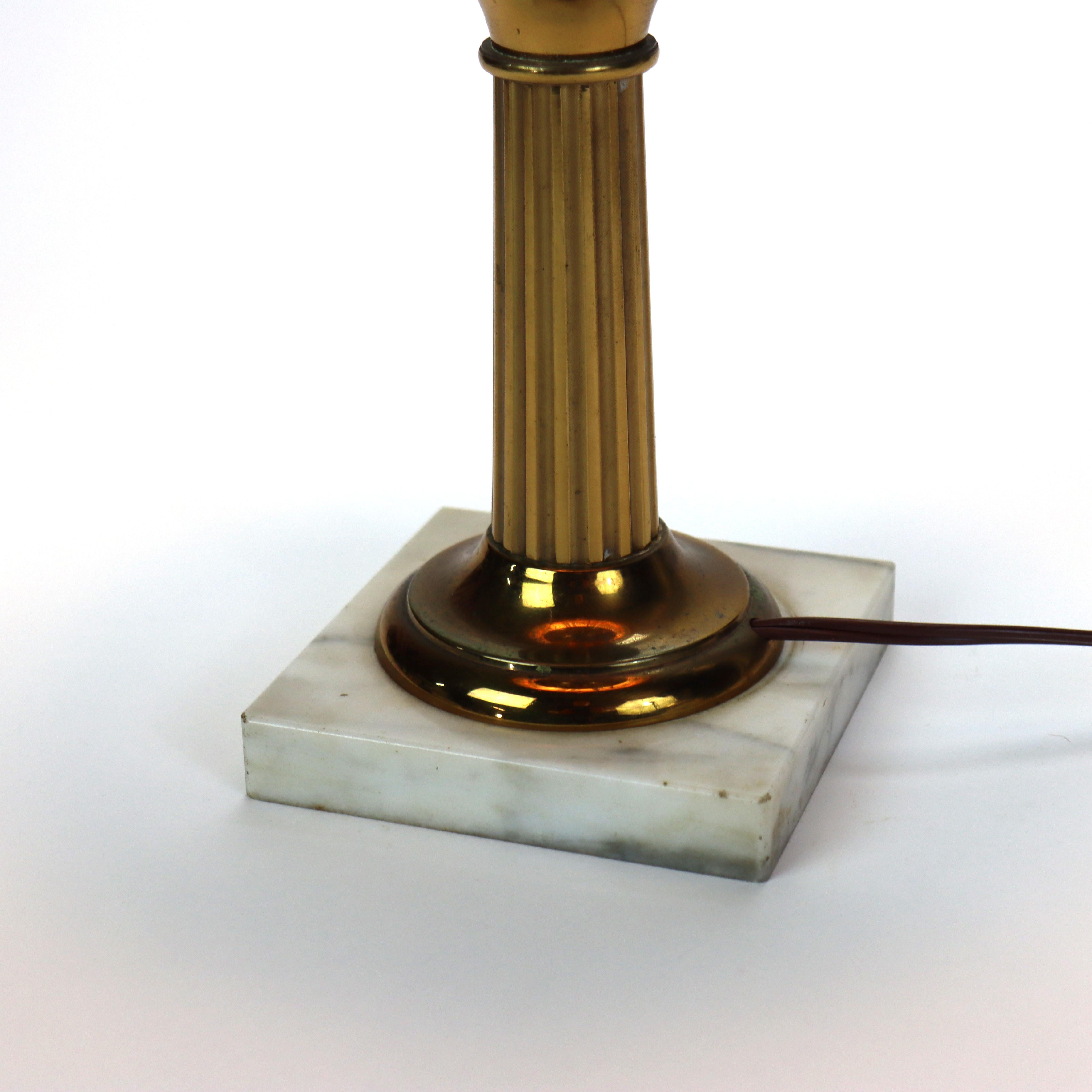 Brass Solar Style Lamp with Scenic Tam O’ Shanter Glass Shade & Marble Base For Sale 5