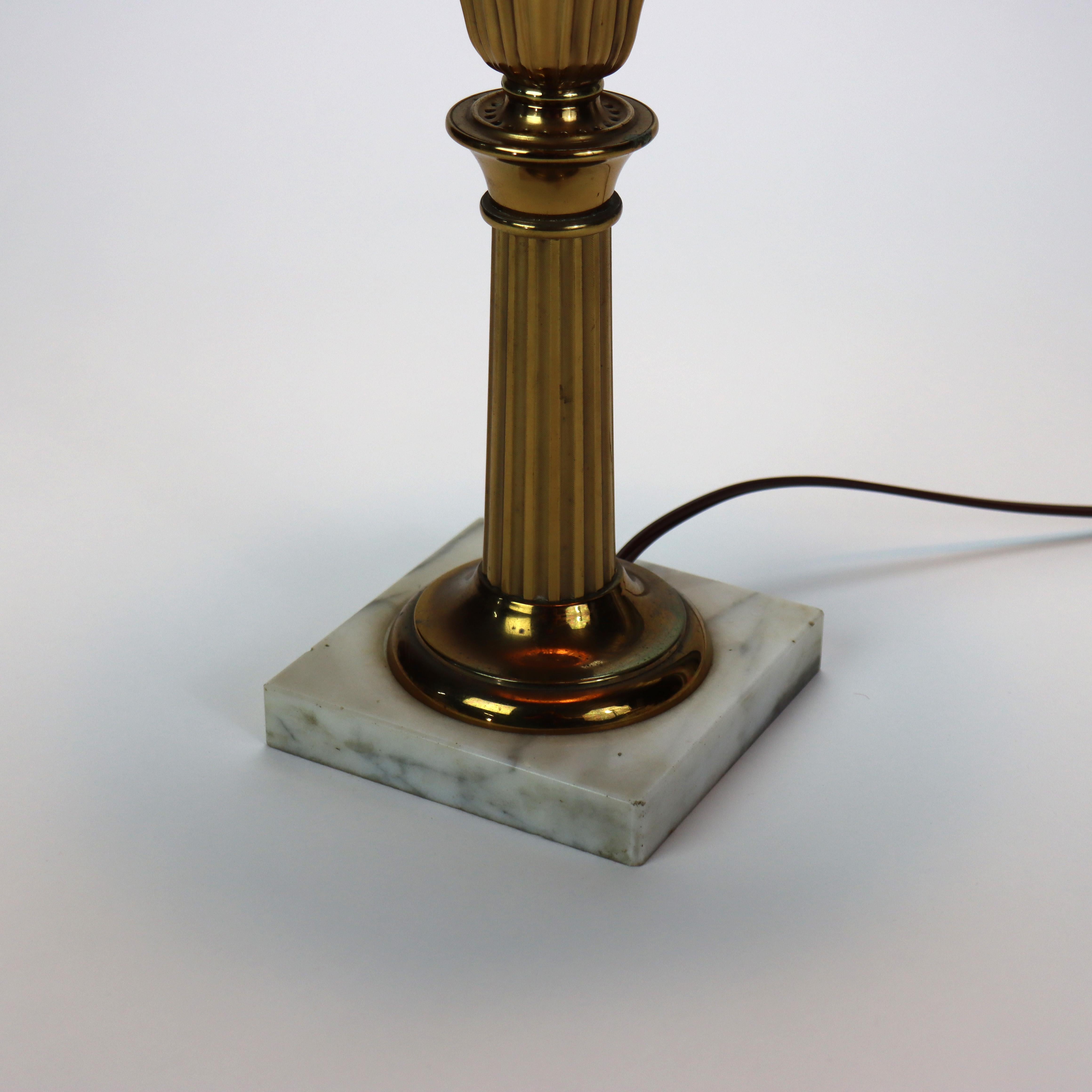 Brass Solar Style Lamp with Scenic Tam O’ Shanter Glass Shade & Marble Base For Sale 1