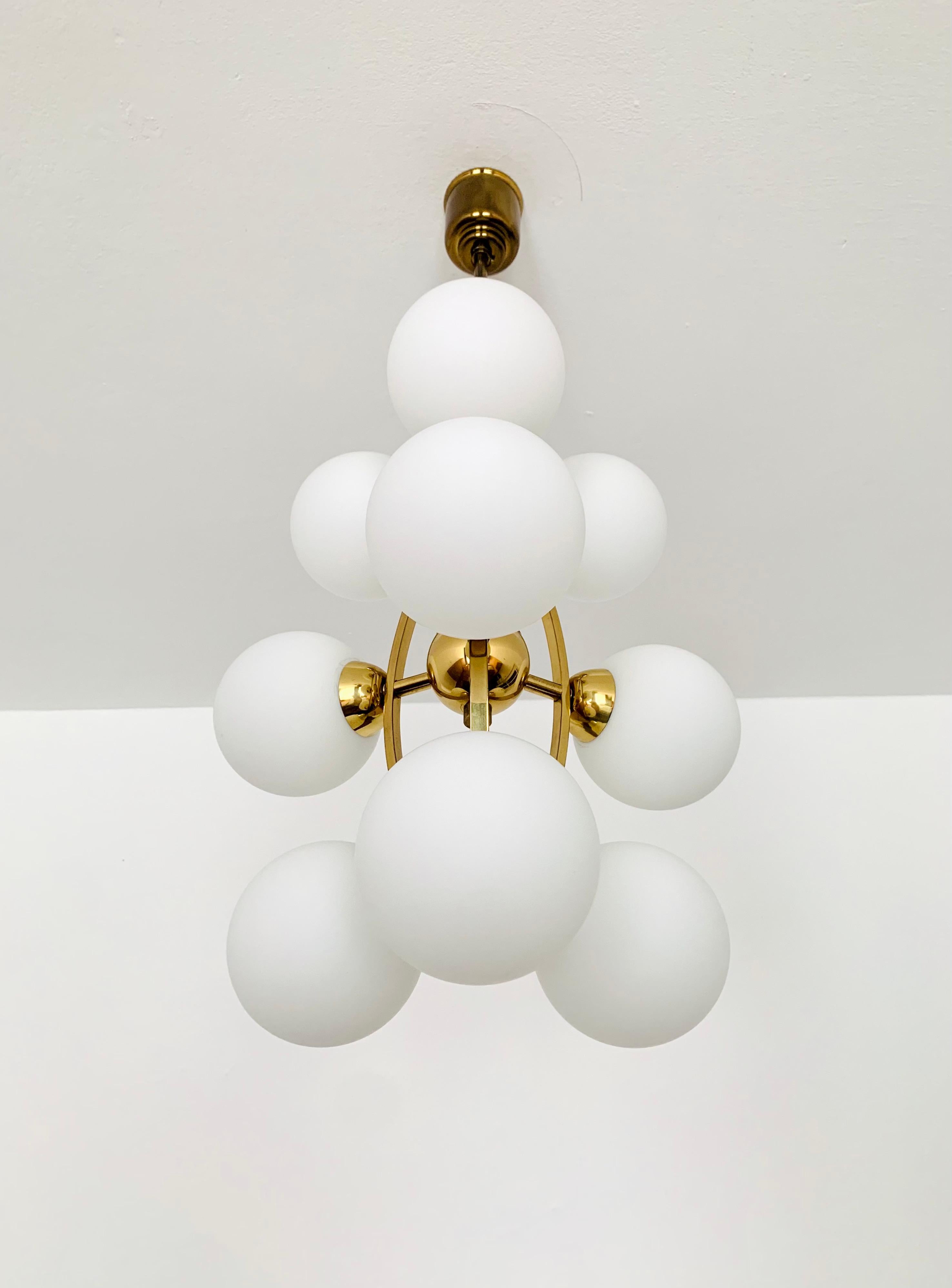 Lustre Sputnik en laiton Bon état - En vente à München, DE