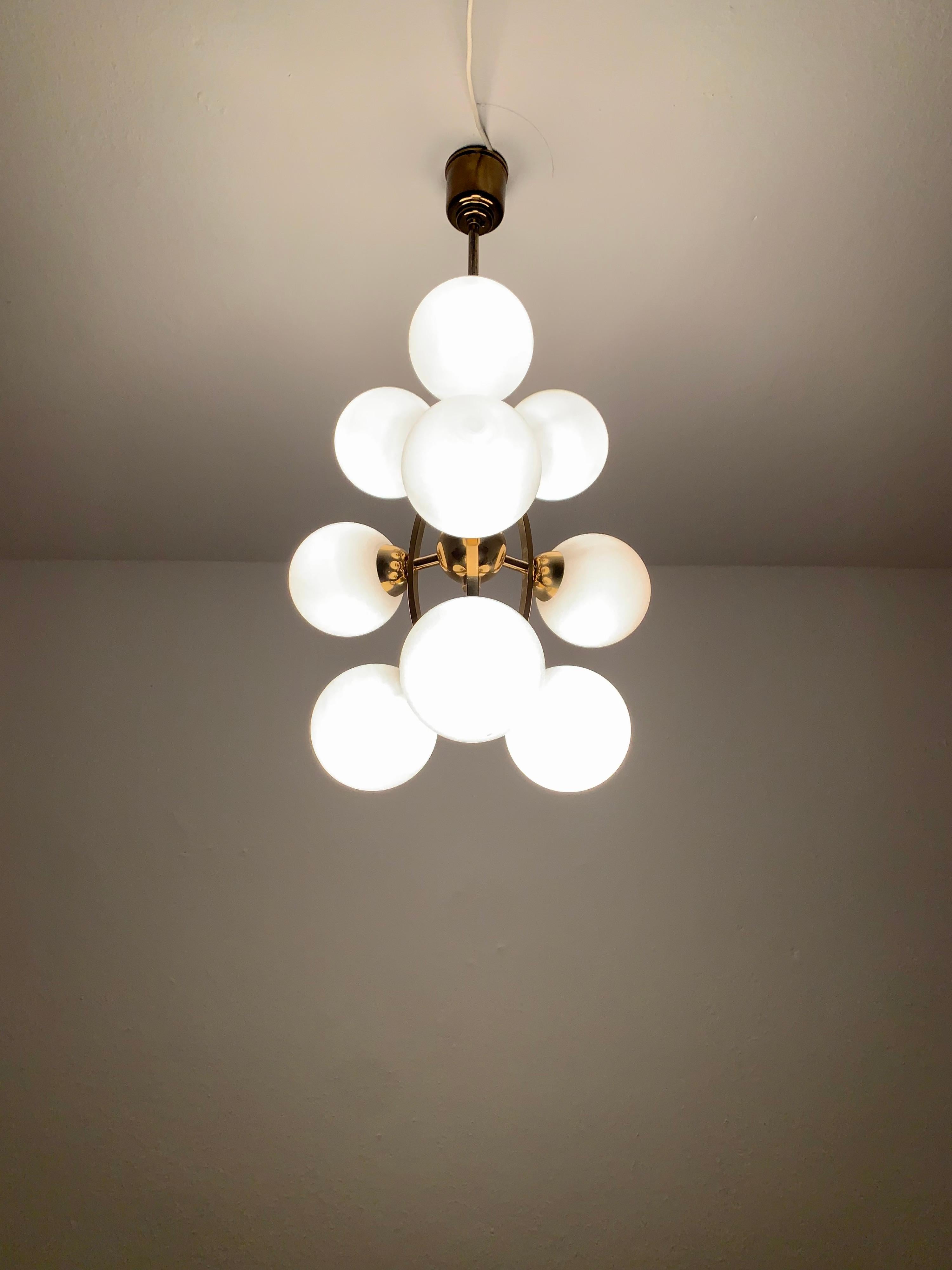 Lustre Sputnik en laiton en vente 2