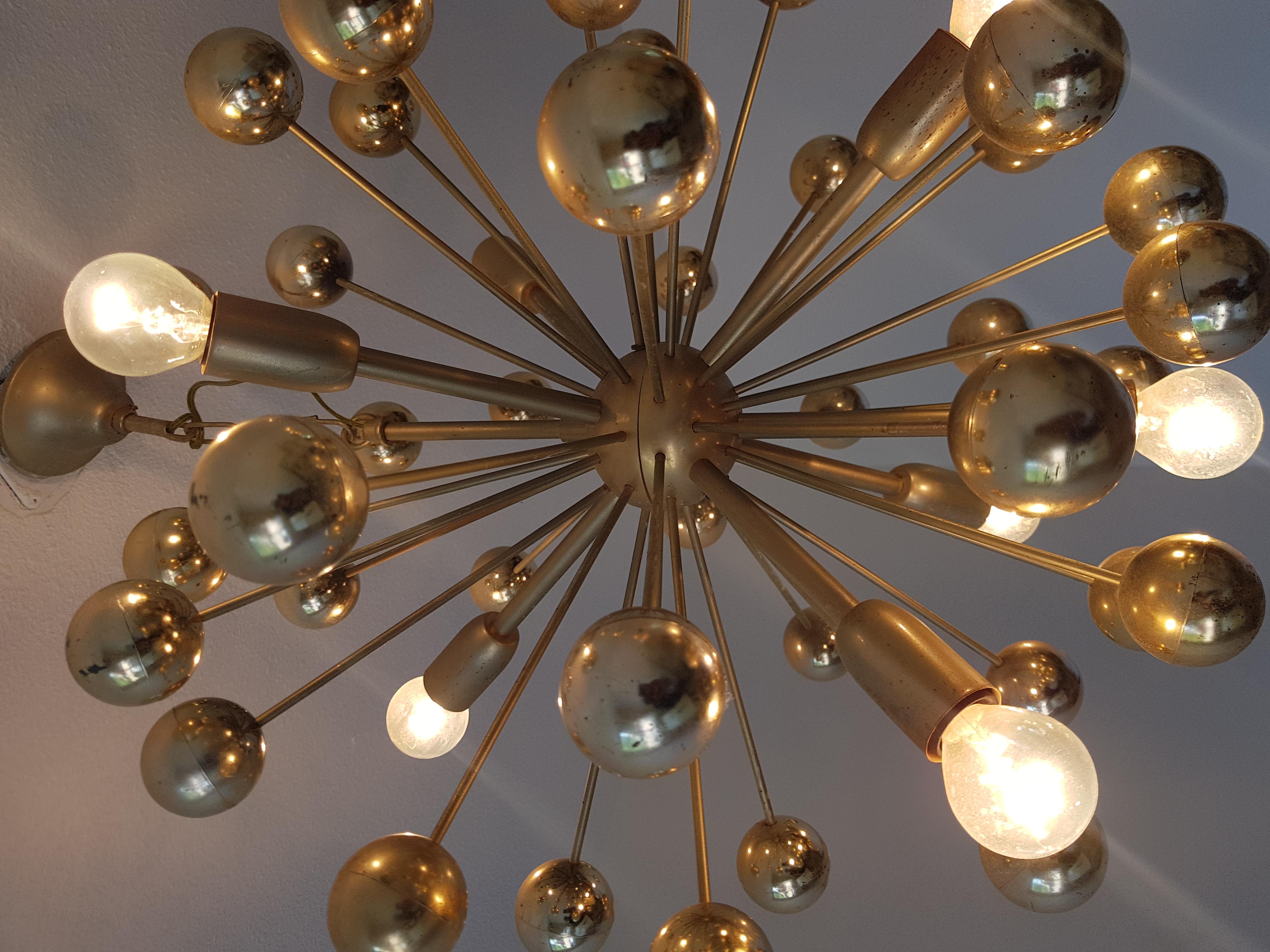  Vintage Brass Sputnik Chandelier Hollywood Regency, 1970s In Good Condition In Diemen, NL