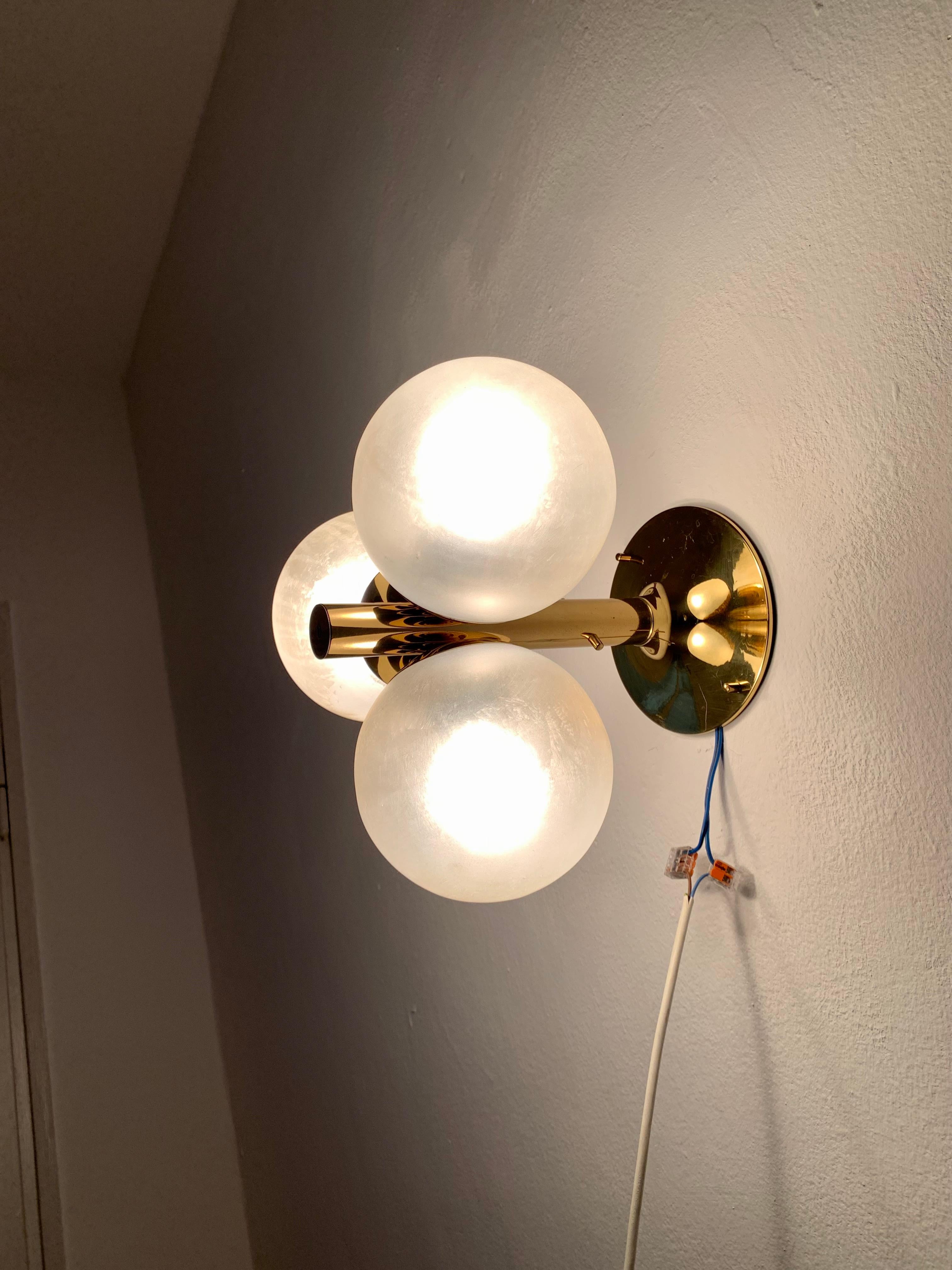 Messing Sputnik Flush Lampe im Angebot 2