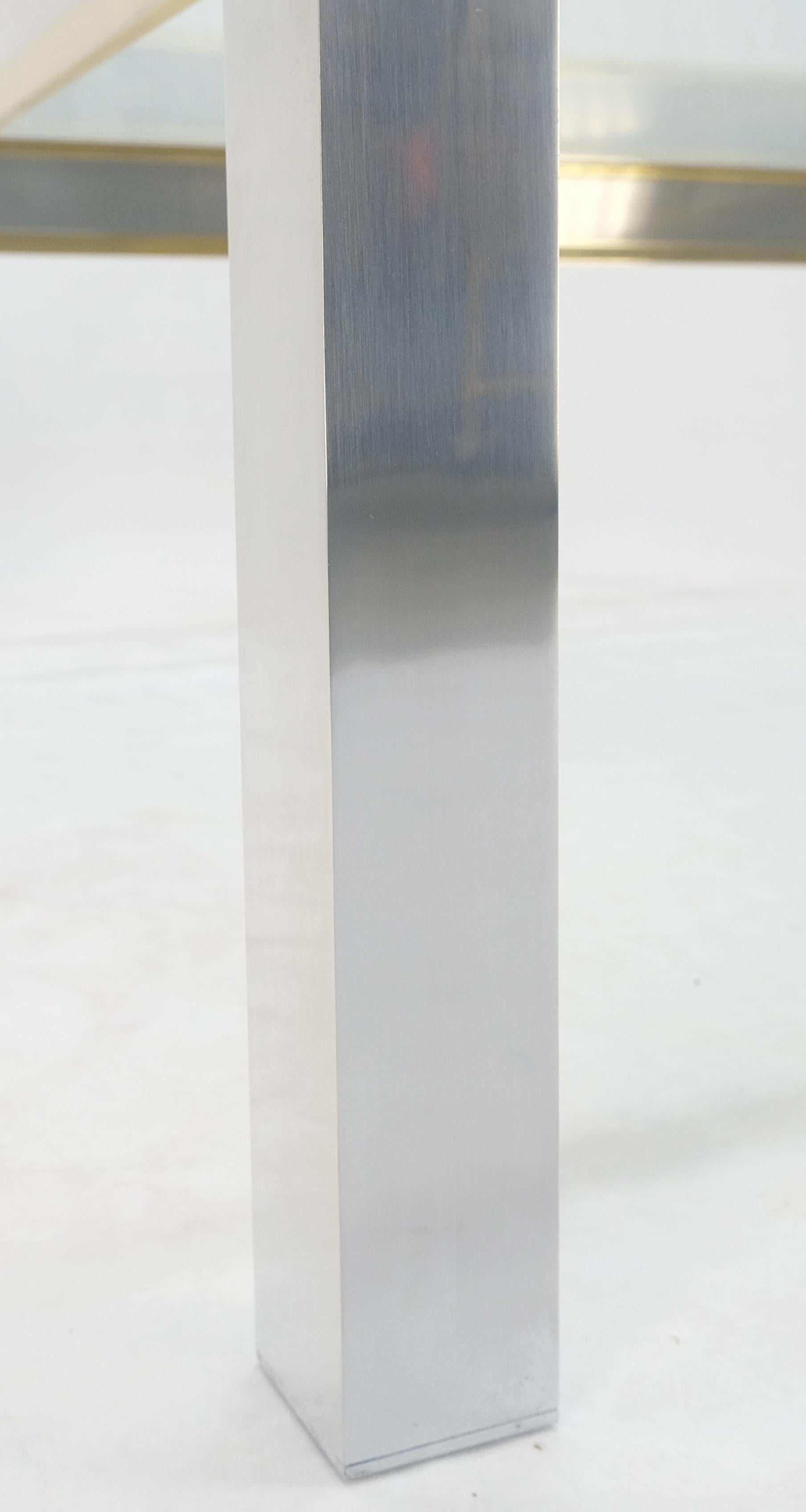 Table basse carrée mi-siècle moderne MINT en laiton, acier inoxydable et verre de 44 pouces en vente 2