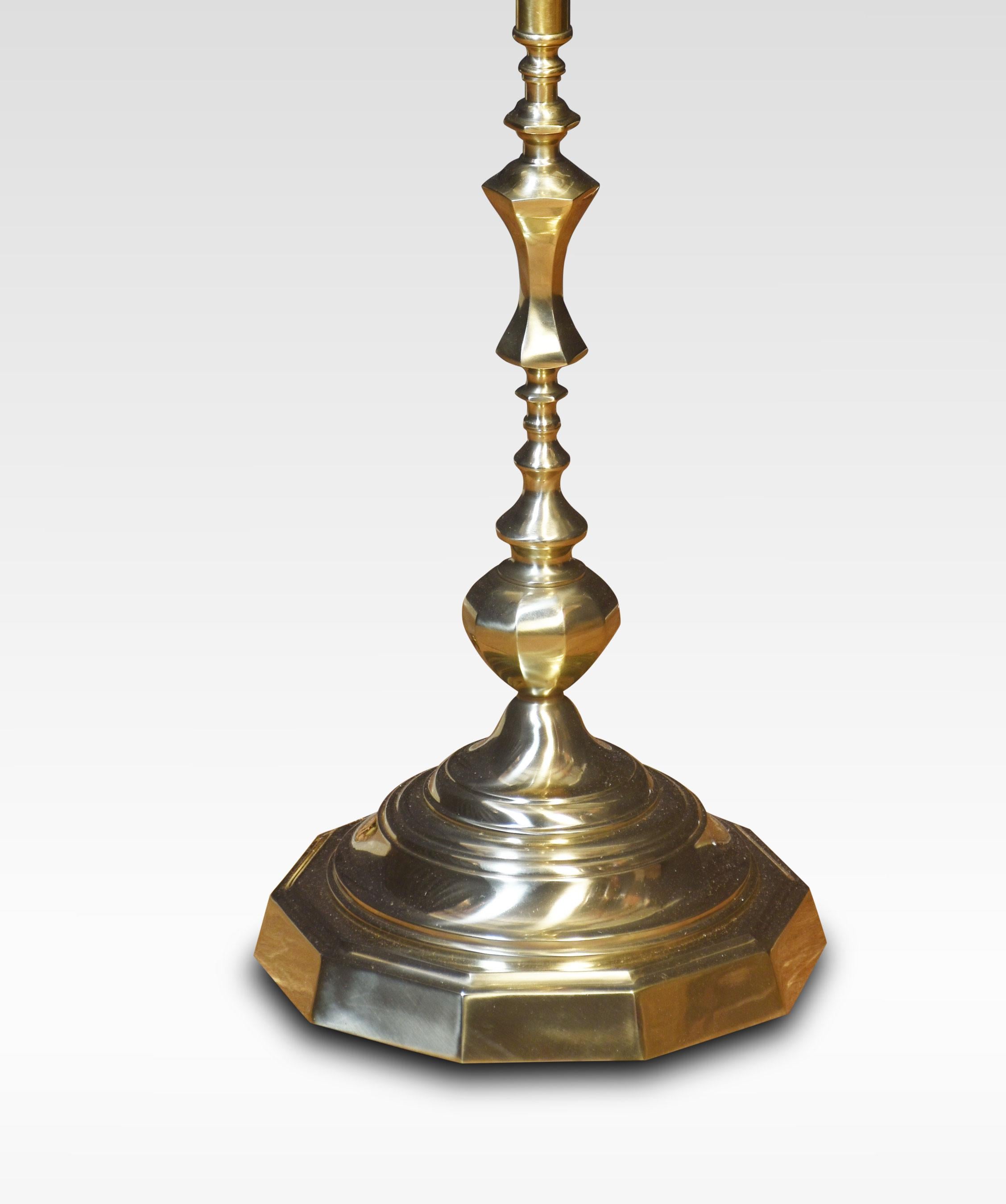 British Brass standard lamp For Sale