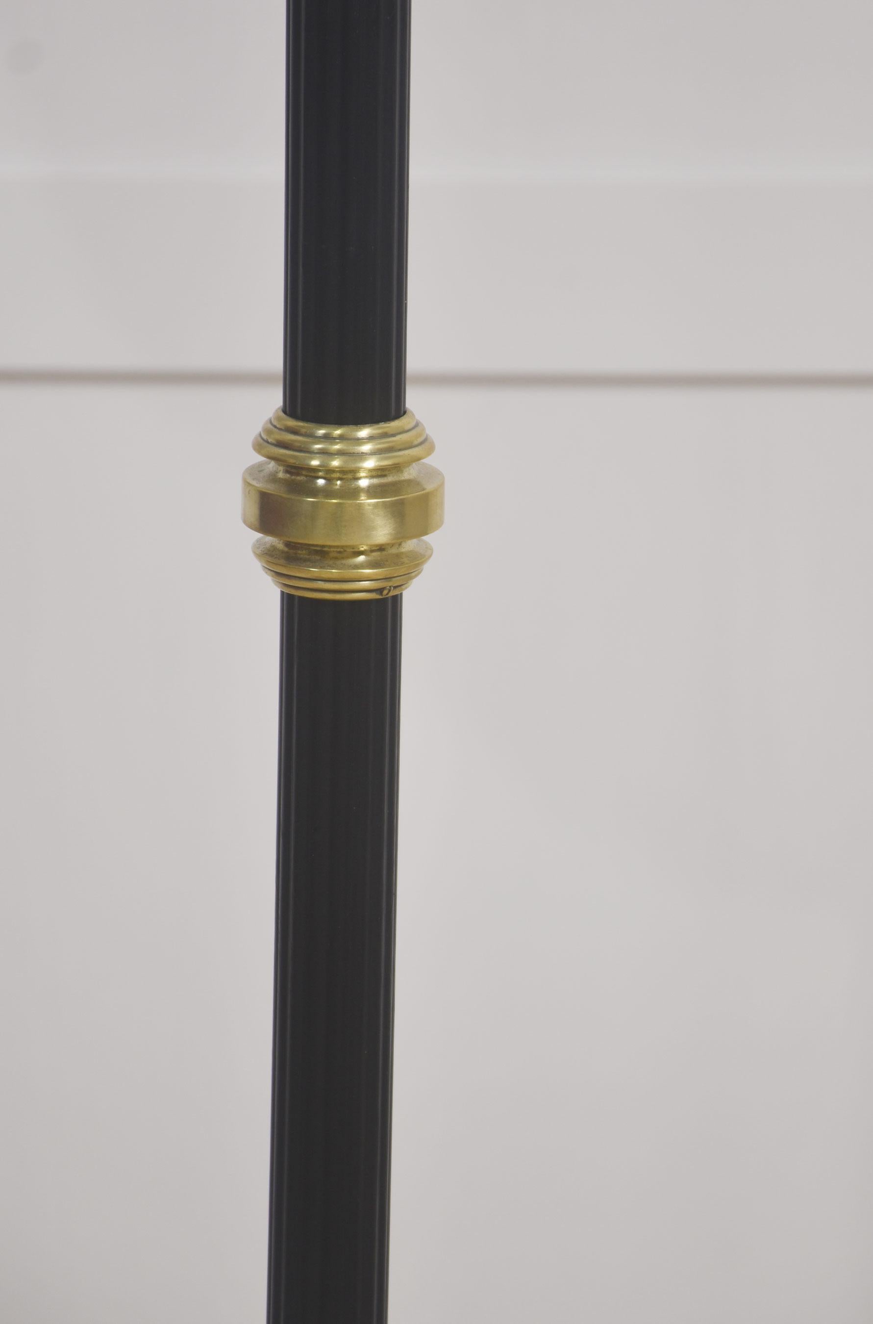 Lampada standard in ottone In condizioni buone in vendita a Cheshire, GB