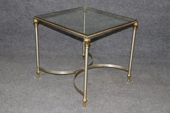 Messing Stahl und Glasplatte Französisch Maison Jansen Stil Directoire End Tabelle