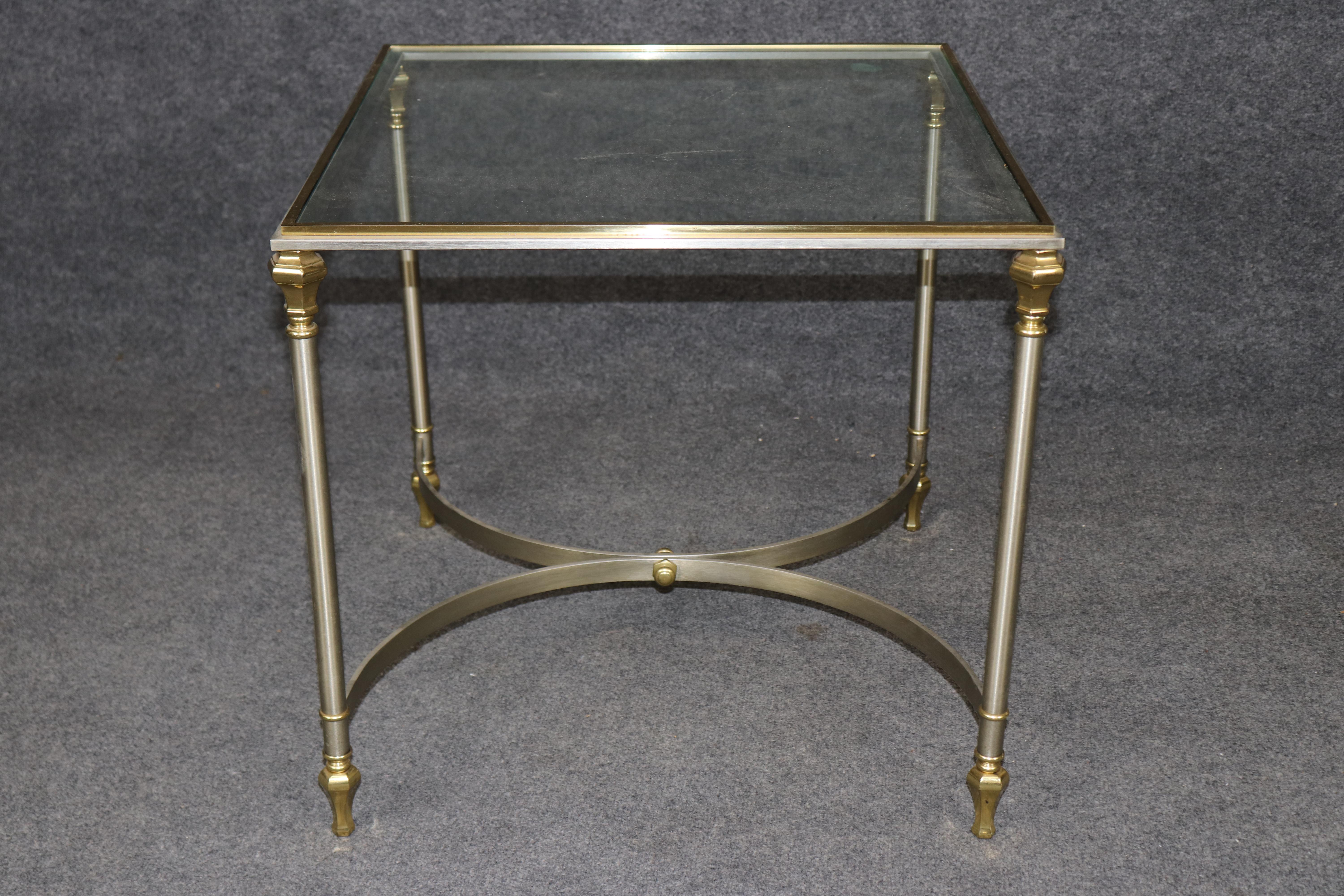 Directoire Table d'appoint en laiton, acier et verre Maison Maison Jansen en vente