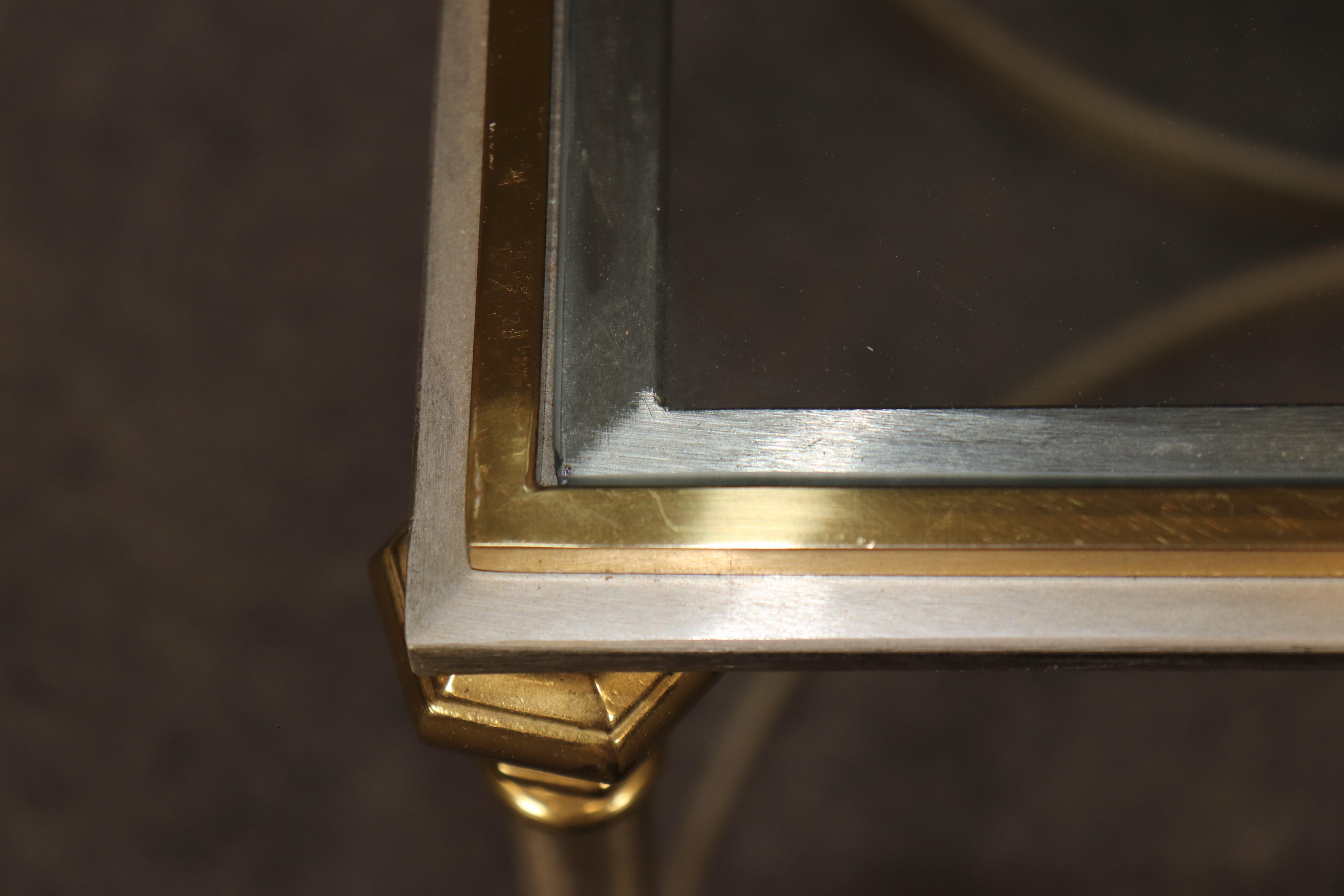 Table d'appoint en laiton, acier et verre Maison Maison Jansen en vente 2