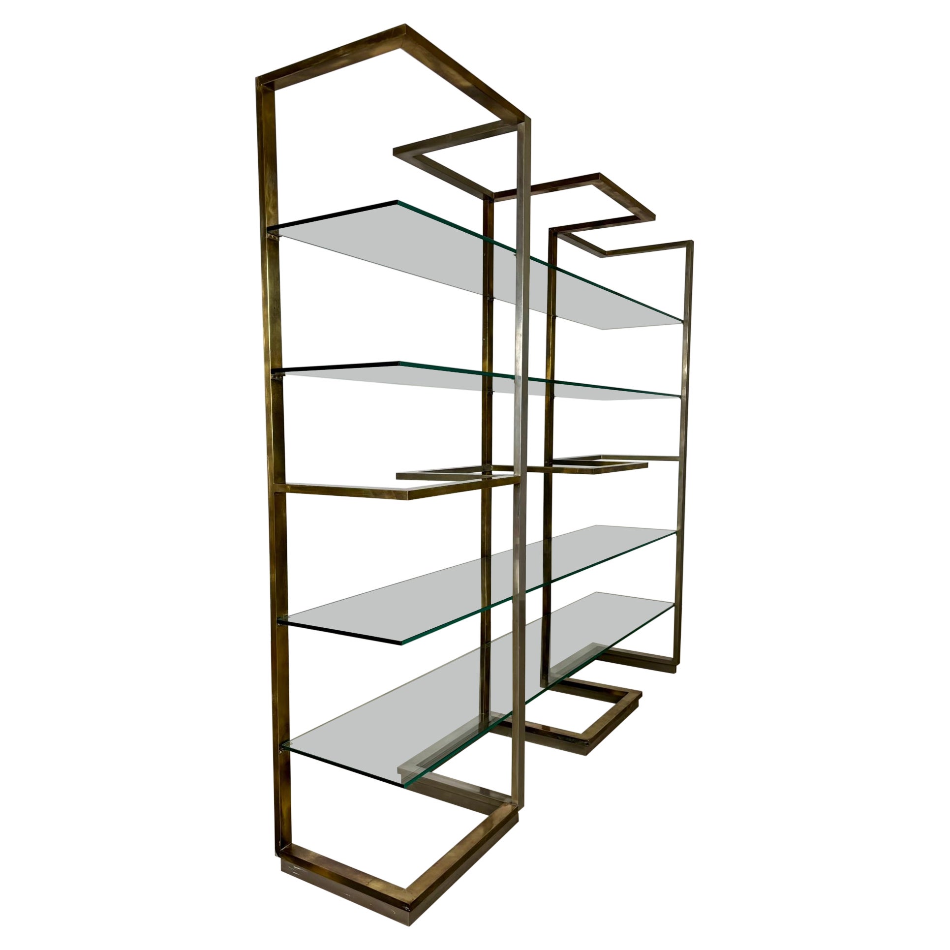 Libreria in ottone e acciaio con ripiani in vetro, Italia, anni
70