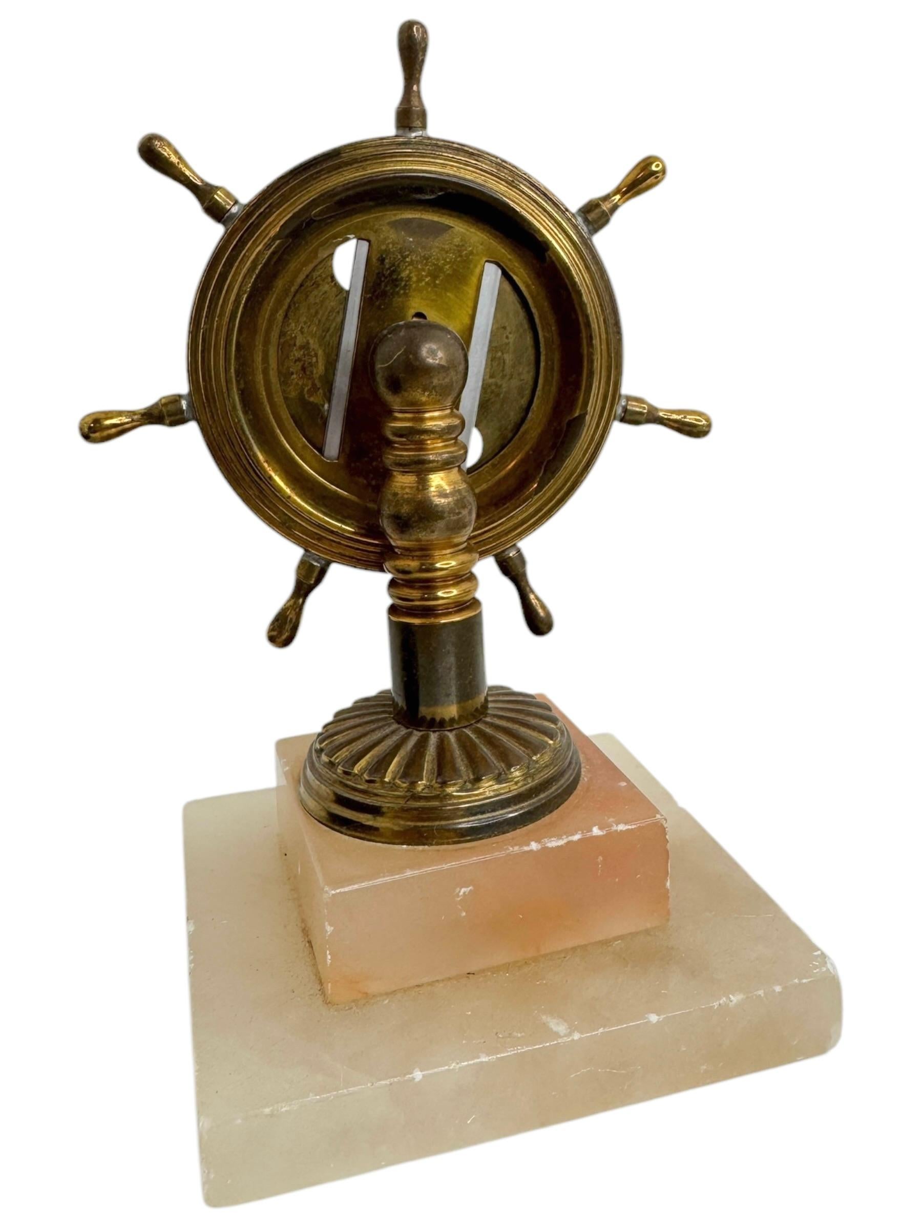 Autrichien Coupe-cigare en laiton pour volant, Vintage Austria, 1930s en vente