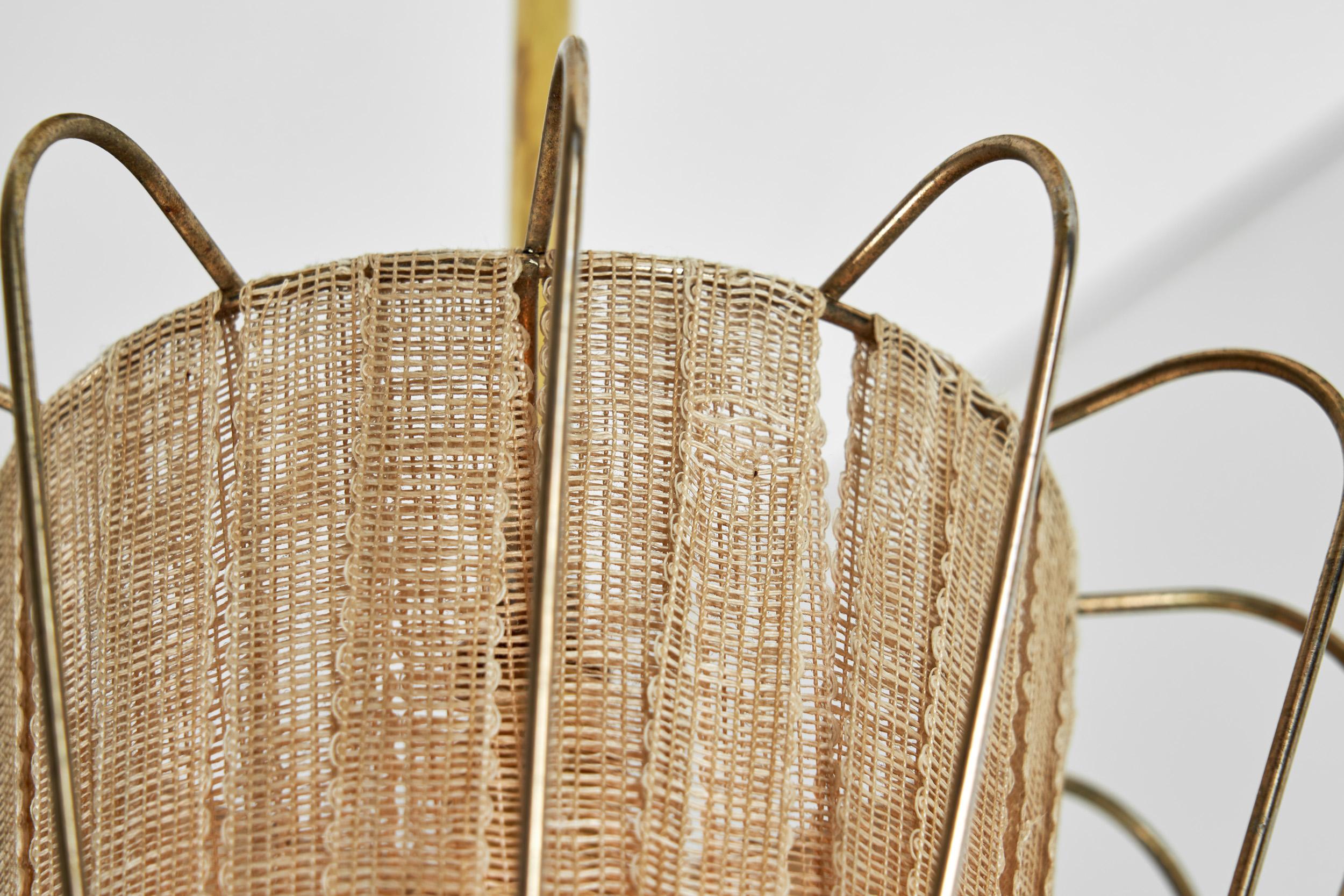 Lampe suspendue structurée en laiton avec laçage organique, Suède, années 1960 en vente 7