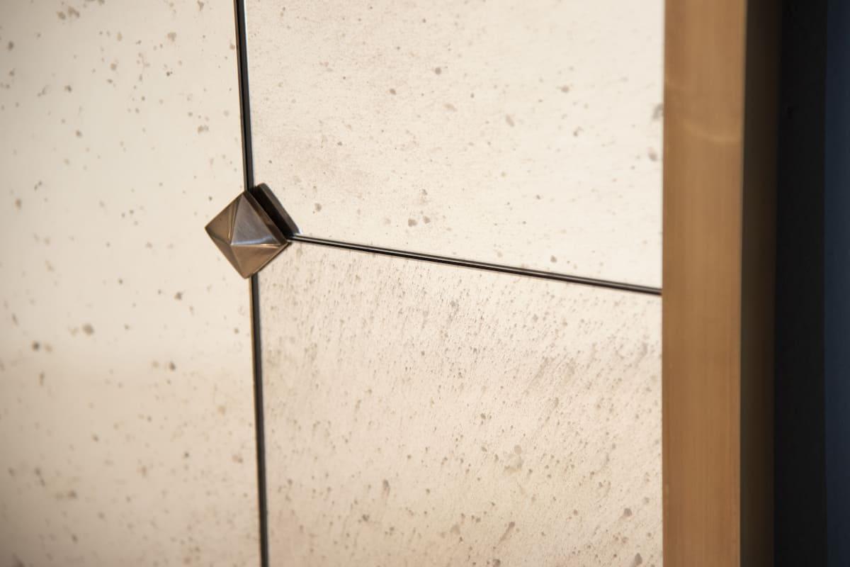 Miroir antique clouté en laiton 100 X 200 cm en vente 1