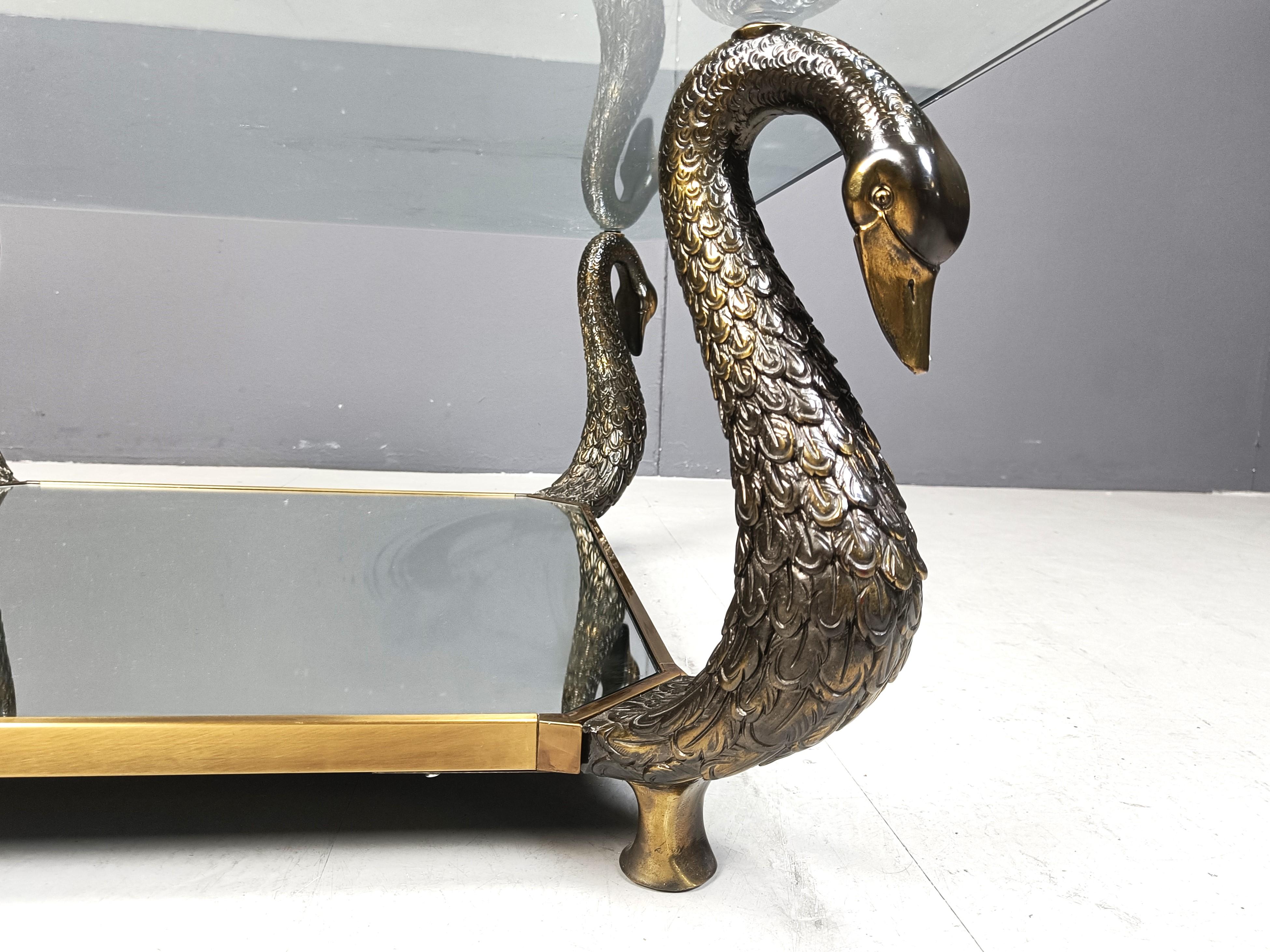 Table basse en laiton en forme de Swan, 1970 en vente 4