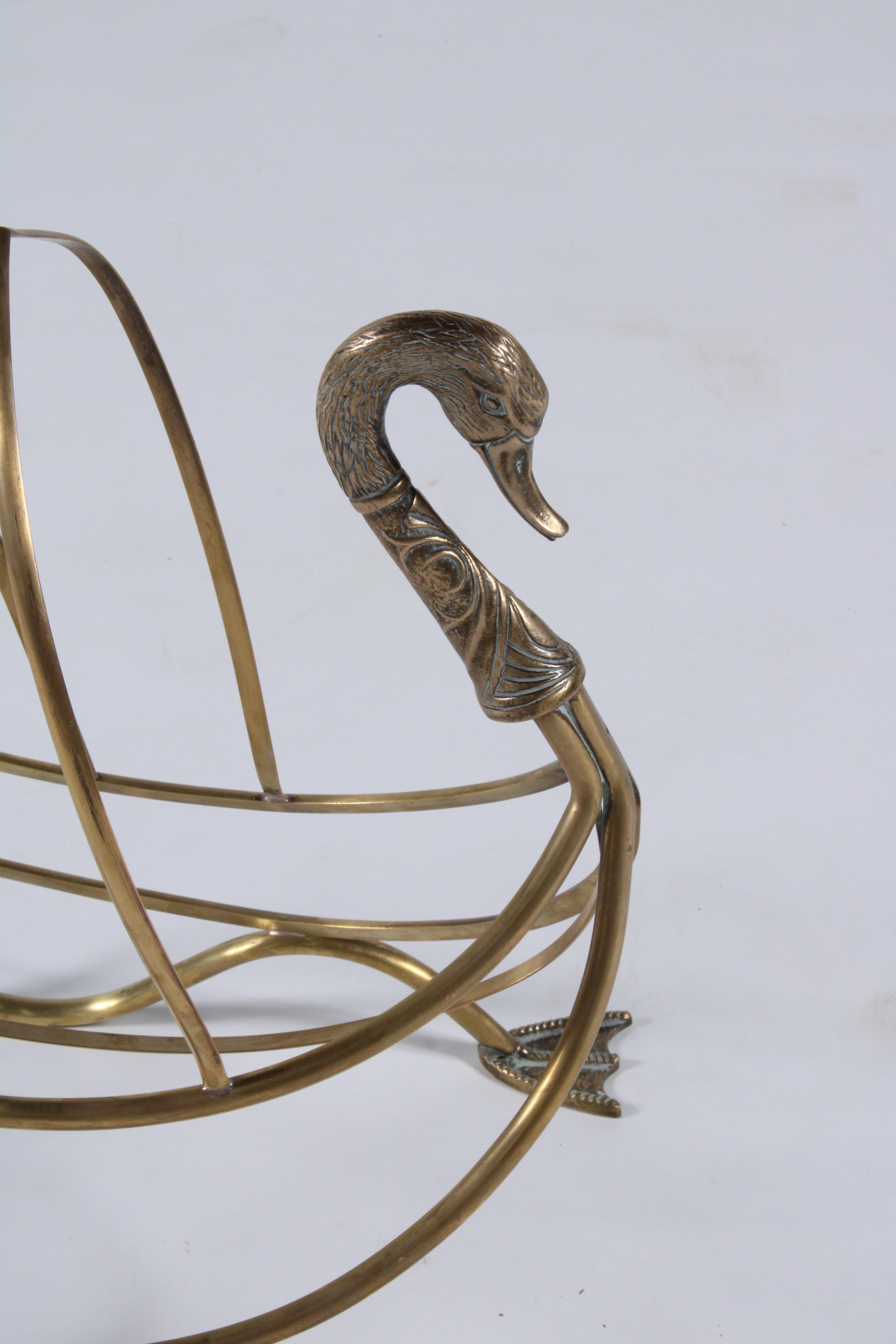 Brass Swan Magazine Rack in the Style of Maison Jansen In Good Condition For Sale In Portlaoise, IE