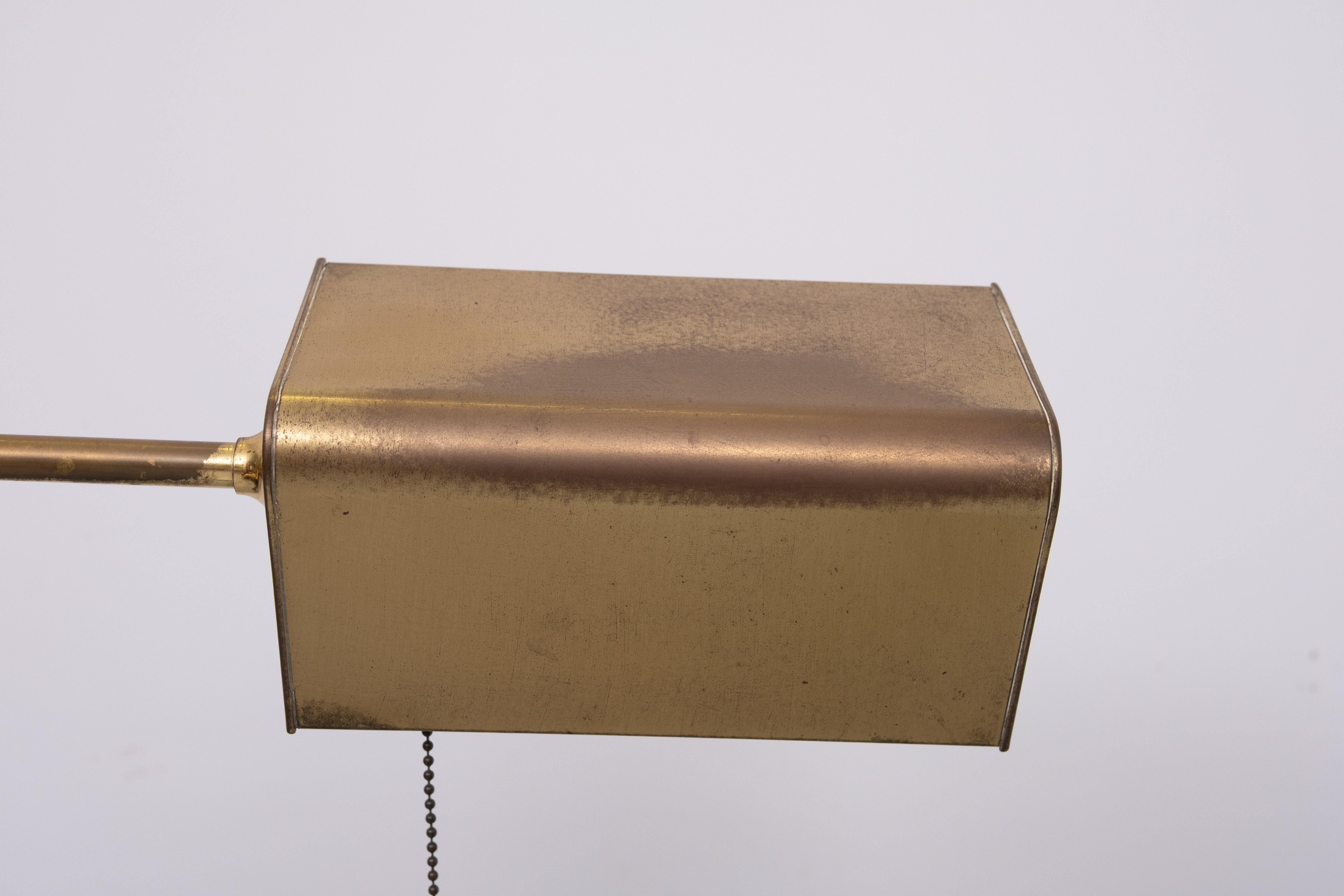 Lampada da terra a braccio oscillante in ottone, Germania, anni '70 in vendita 4