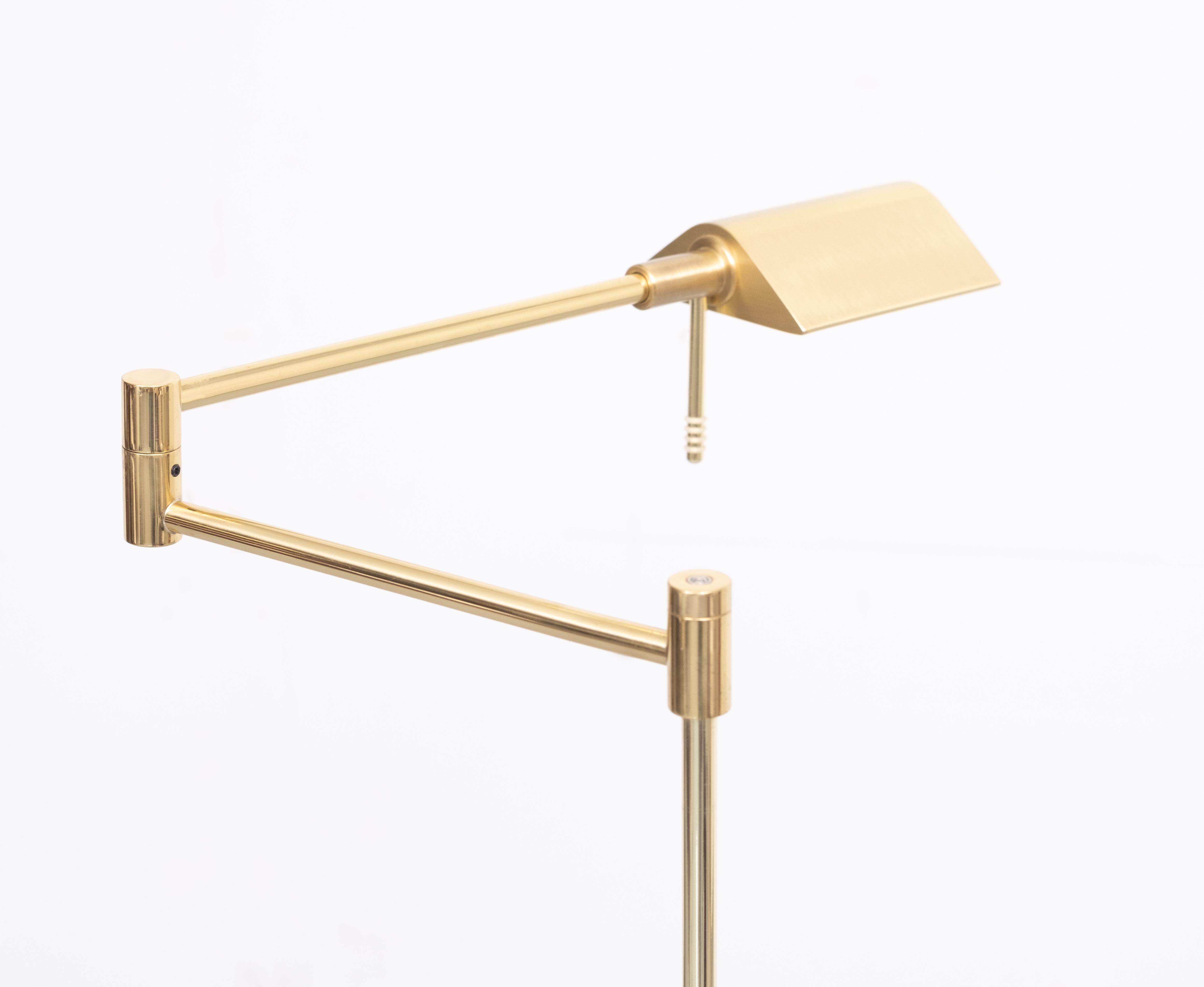 Superb halogen swing arm floor lamp, ideal reading light. Adjustable in height and direction. Brush t Brass color. Featured a touch dimmer just put your finger on the button an the light go brighter ore softer. 
see photos. Very good quality lamp.
