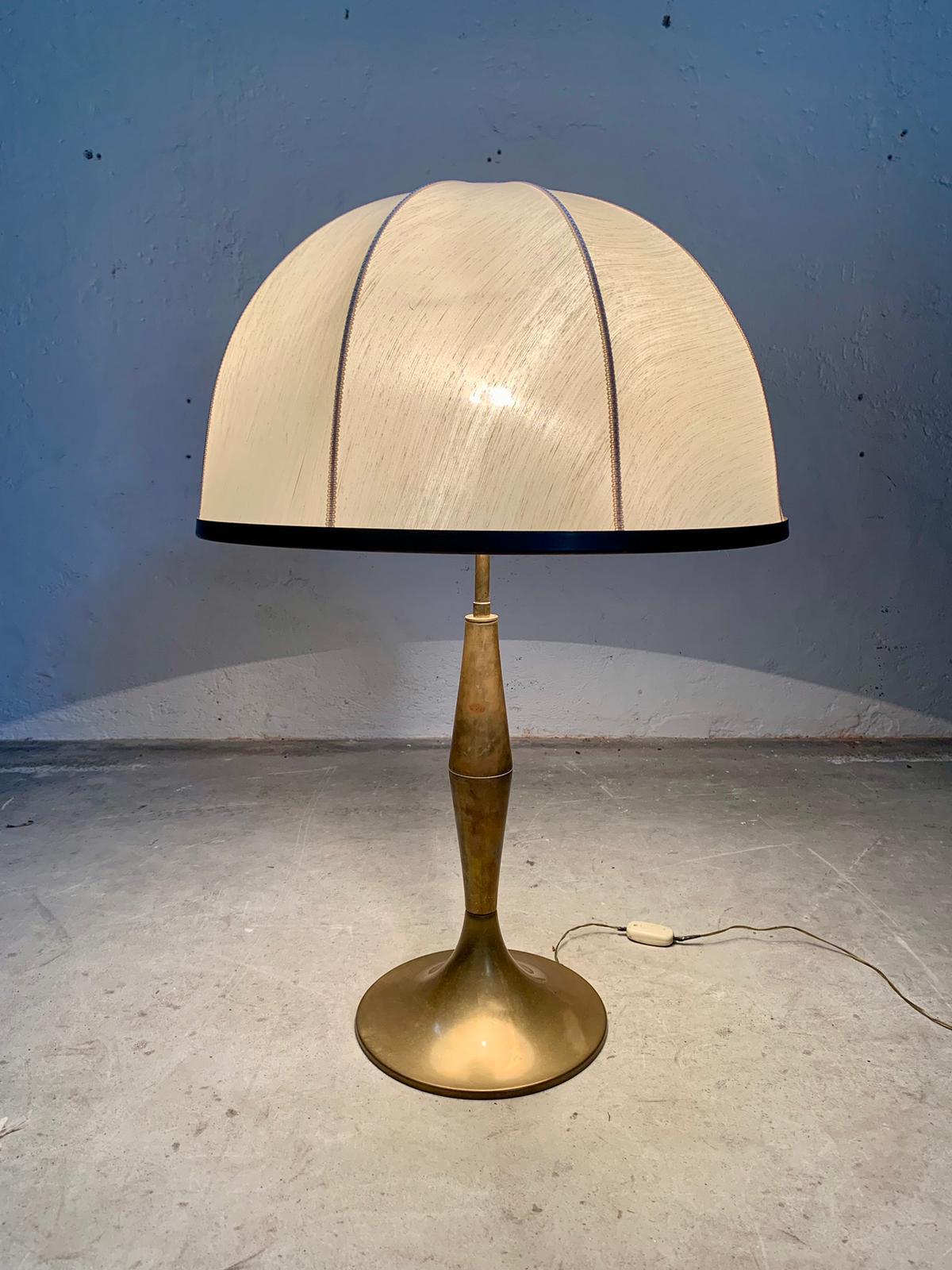 Brass table lamp and fabric lampshade, 1950s, italy. in vendita 1