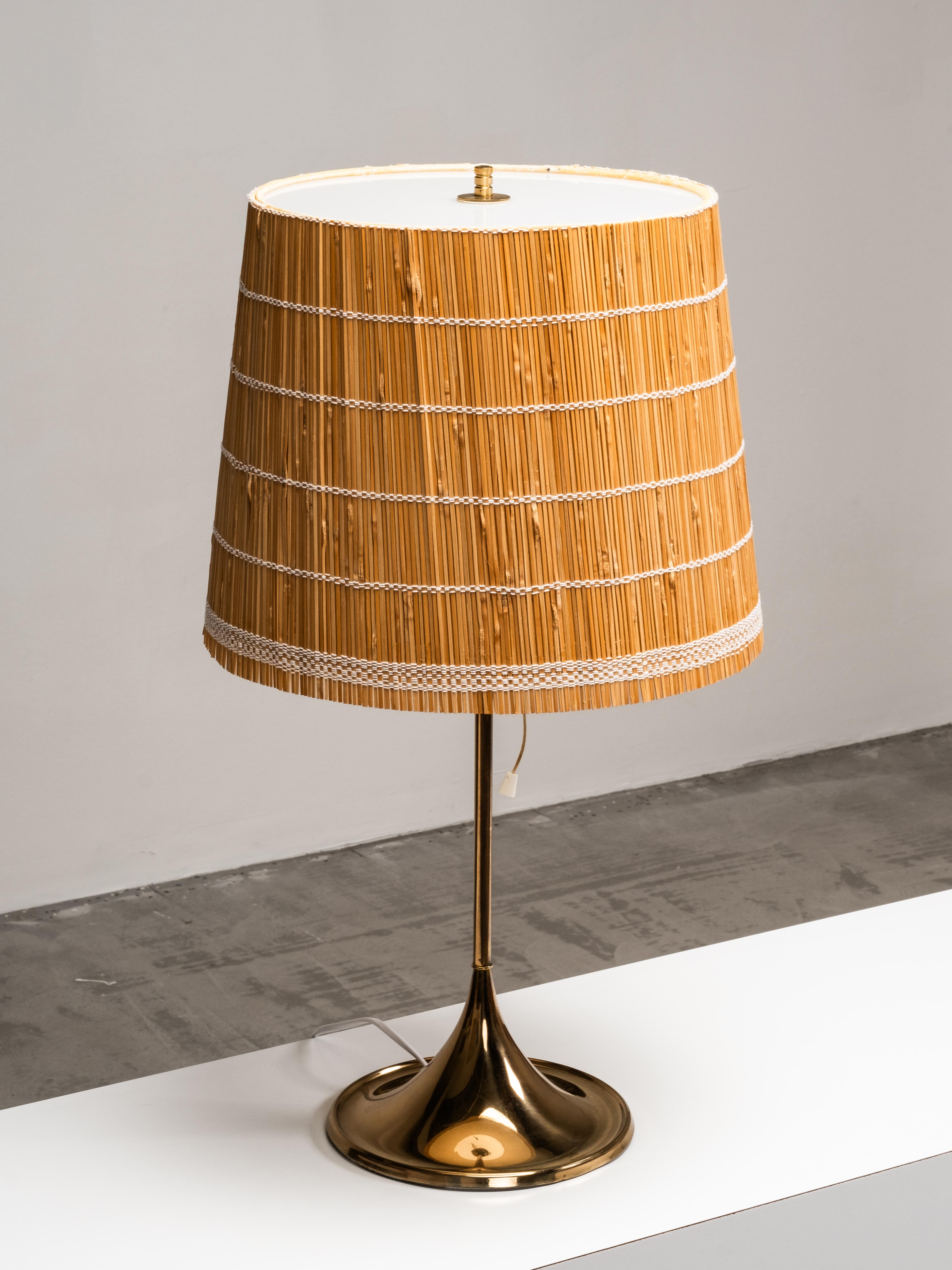 Scandinavo moderno Lampada da tavolo in ottone B-024 di Alf Svensson e Yngvar Sandström per Bergboms, 1960 in vendita
