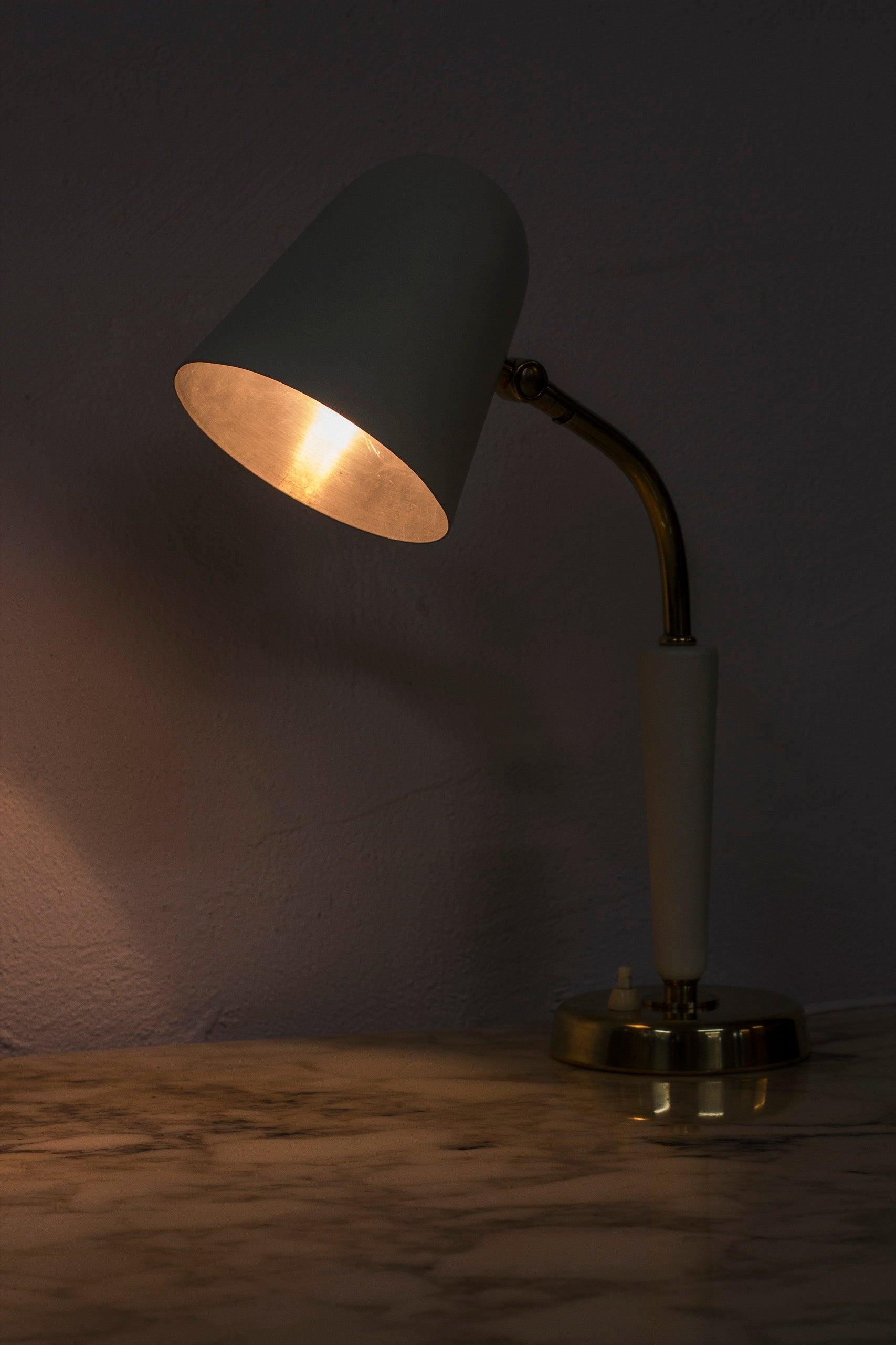 Brass Table Lamp by Bertil Brisborg for Nordiska Kompaniet, Swedish modern For Sale 4