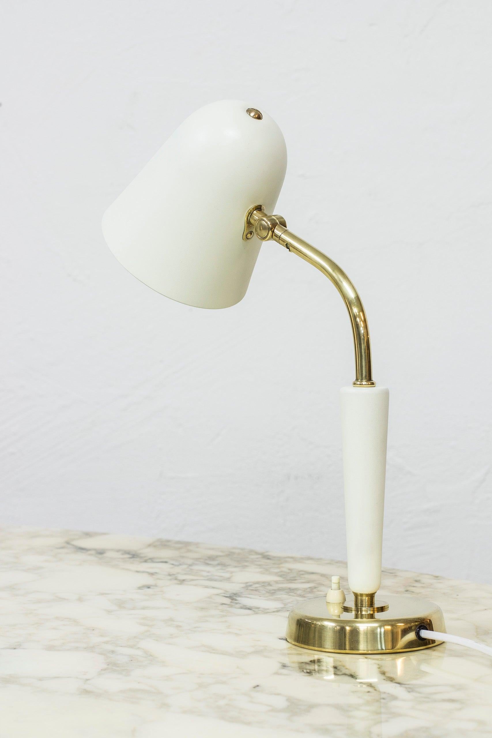 Scandinavian Modern Brass Table Lamp by Bertil Brisborg for Nordiska Kompaniet, Swedish modern For Sale