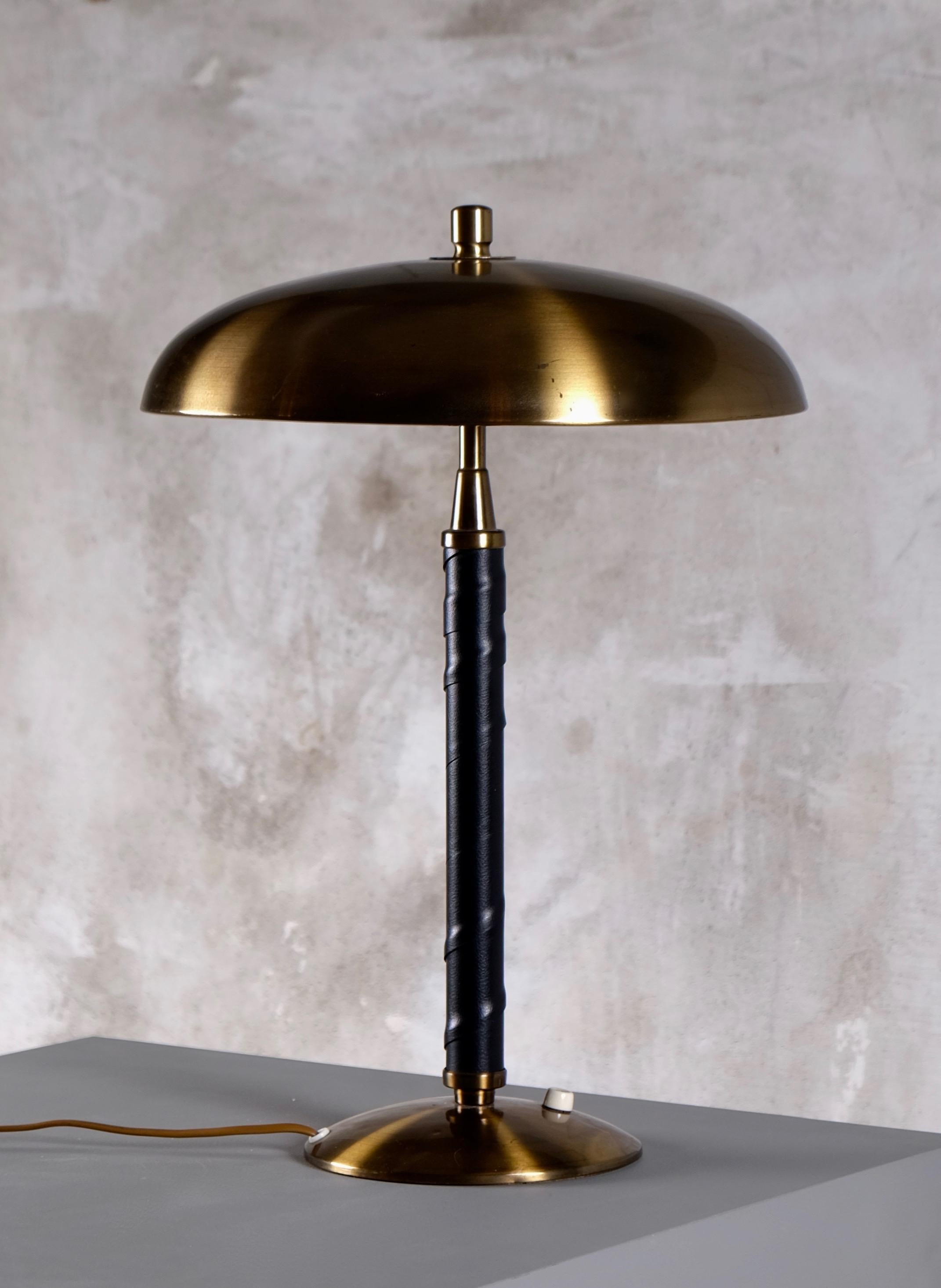 Scandinavian Modern Brass Table Lamp by Einar Bäckström Model 5013, Sweden, 1950s