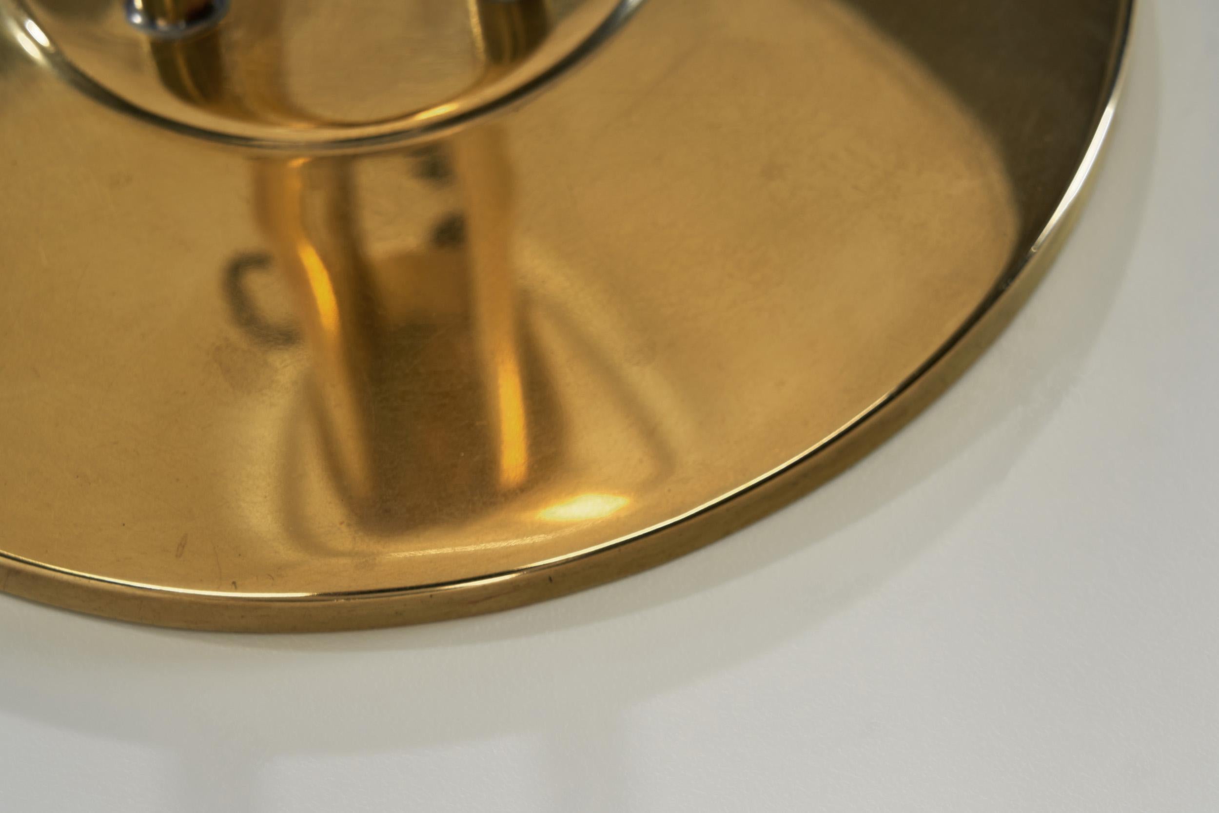 Lámpara de mesa de latón de Eino Schroderus, Finlandia Primera mitad del siglo XX en venta 11