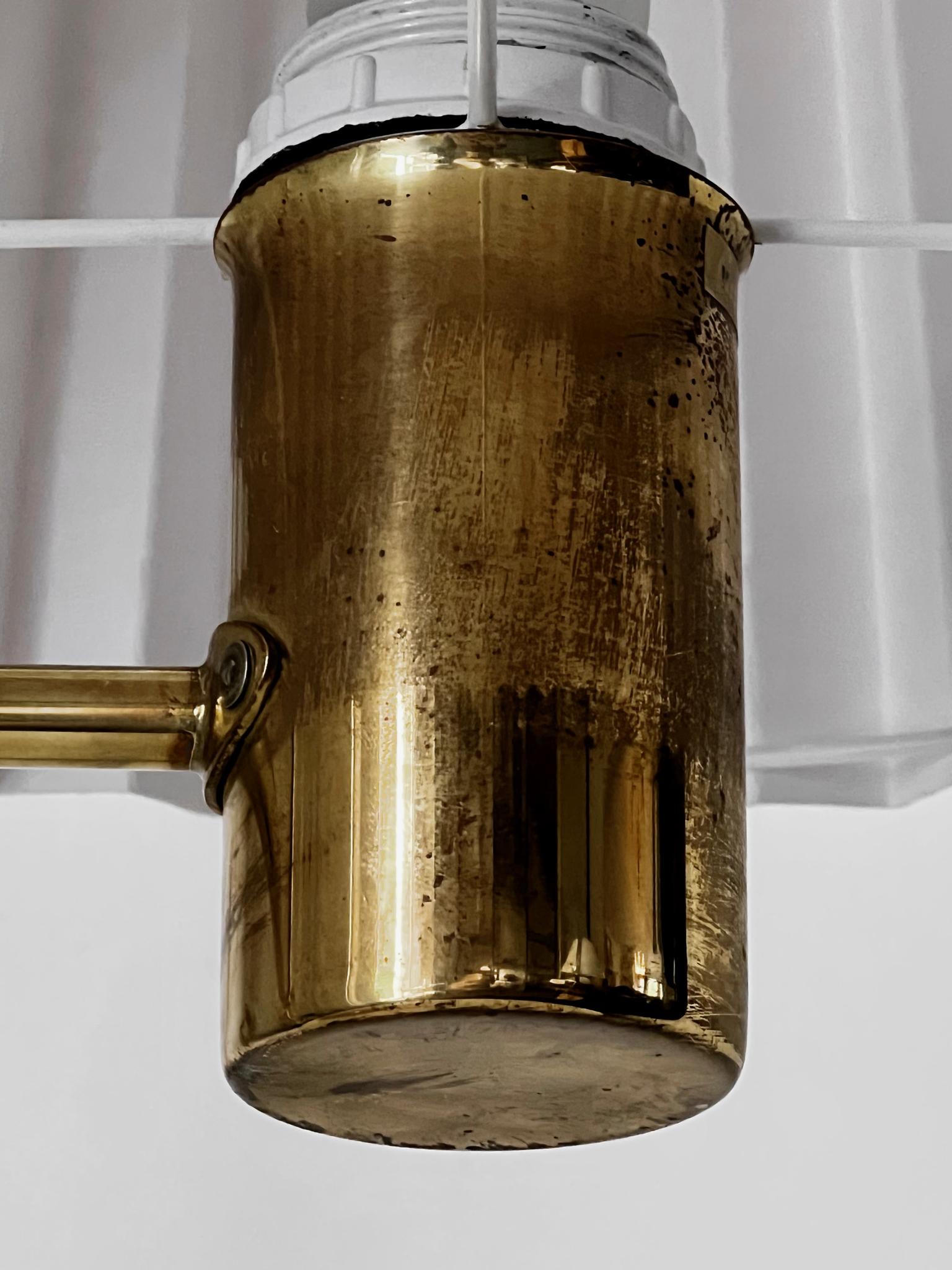 Brass Table Lamp by Hans Agne Jakobsson, Sweden In Good Condition For Sale In London, GB