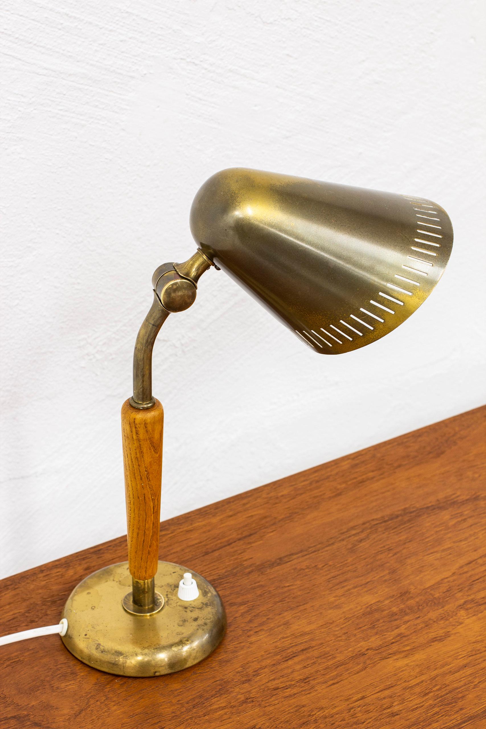 Scandinavian Modern Brass Table Lamp by Harald Elof Notini for Böhlmarks, Sweden, 1940s
