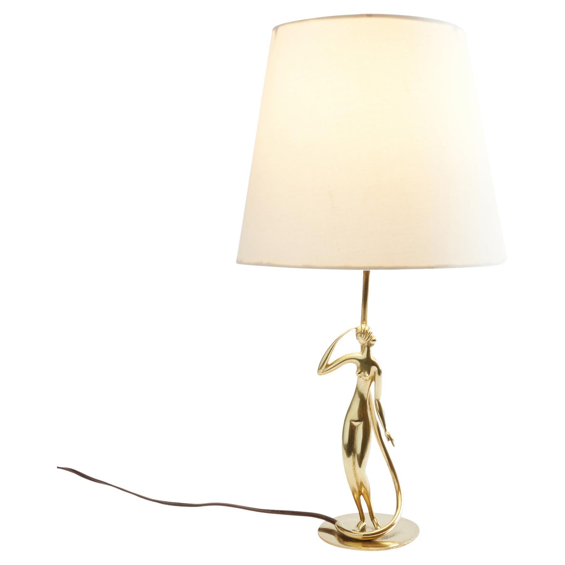 Lampe de table en laiton de Karl Hagenauer en vente