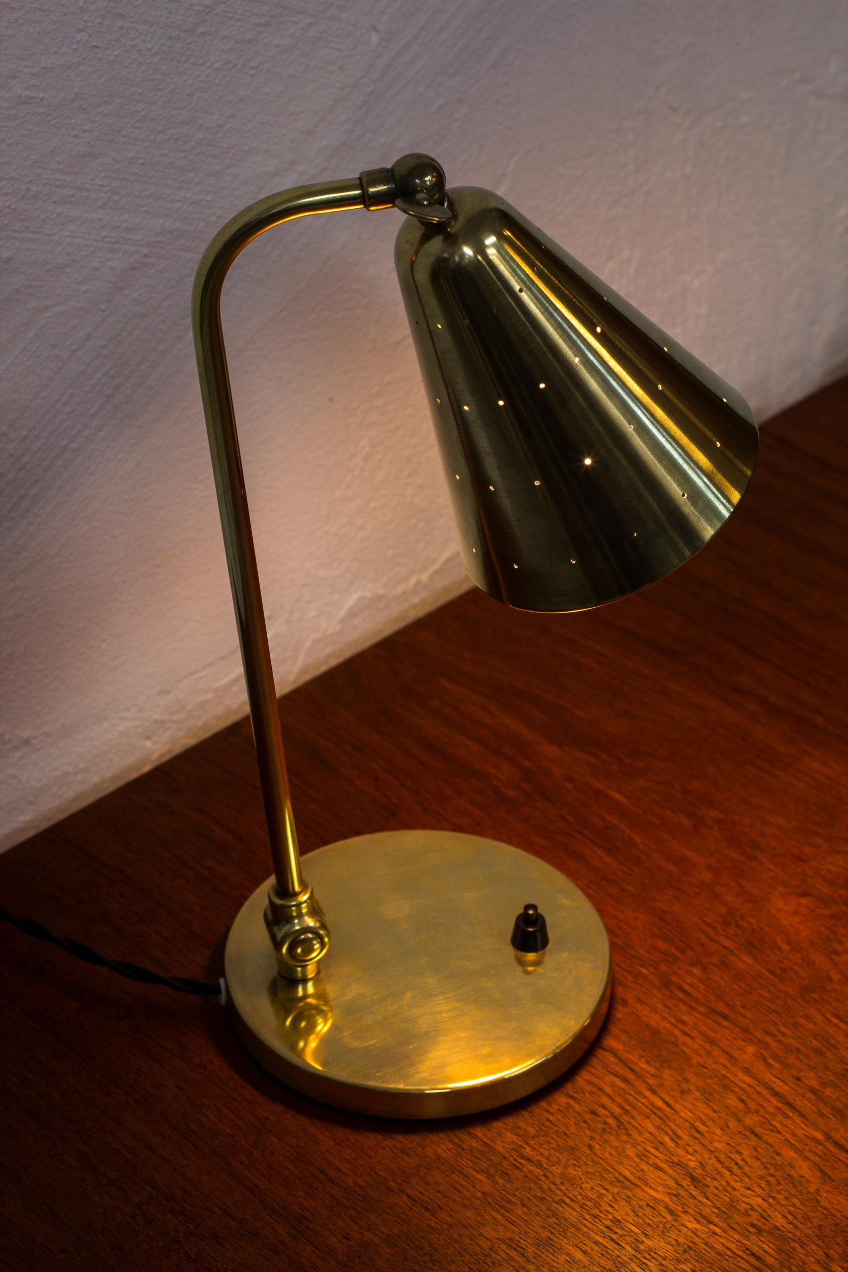 Brass Table Lamp by Svend Aageholm Sørensen, Holm Sørensen & Co, Denmark, 1950s For Sale 5