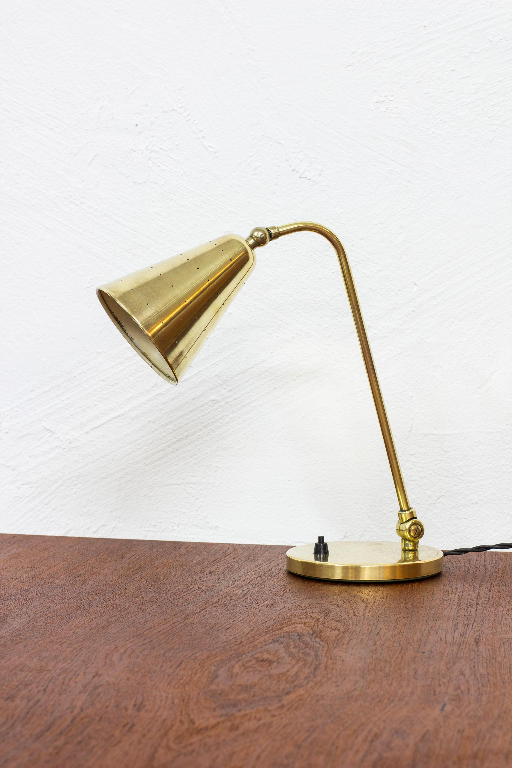 Scandinavian Modern Brass Table Lamp by Svend Aageholm Sørensen, Holm Sørensen & Co, Denmark, 1950s For Sale