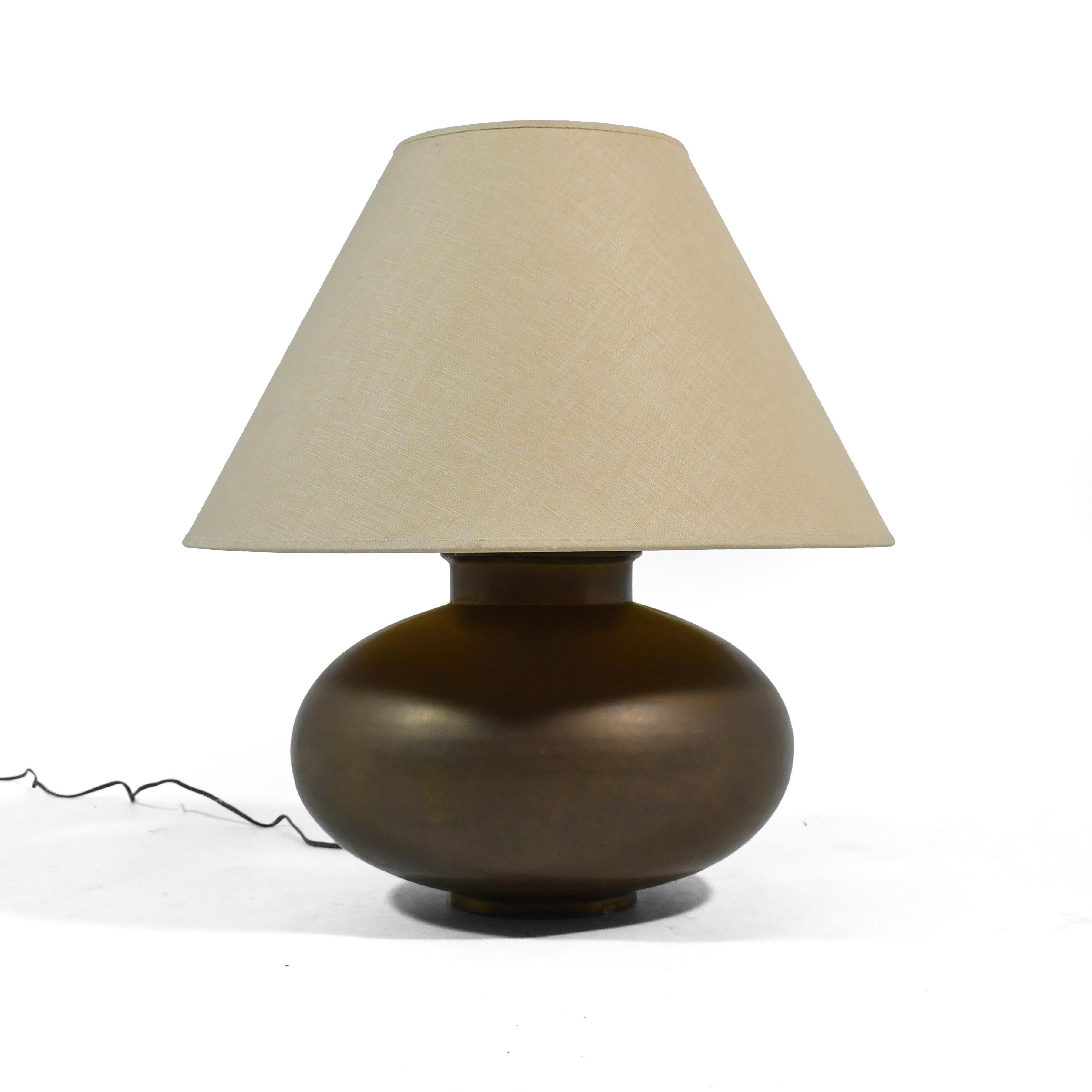 Brass Table Lamp In Good Condition For Sale In Highland, IN