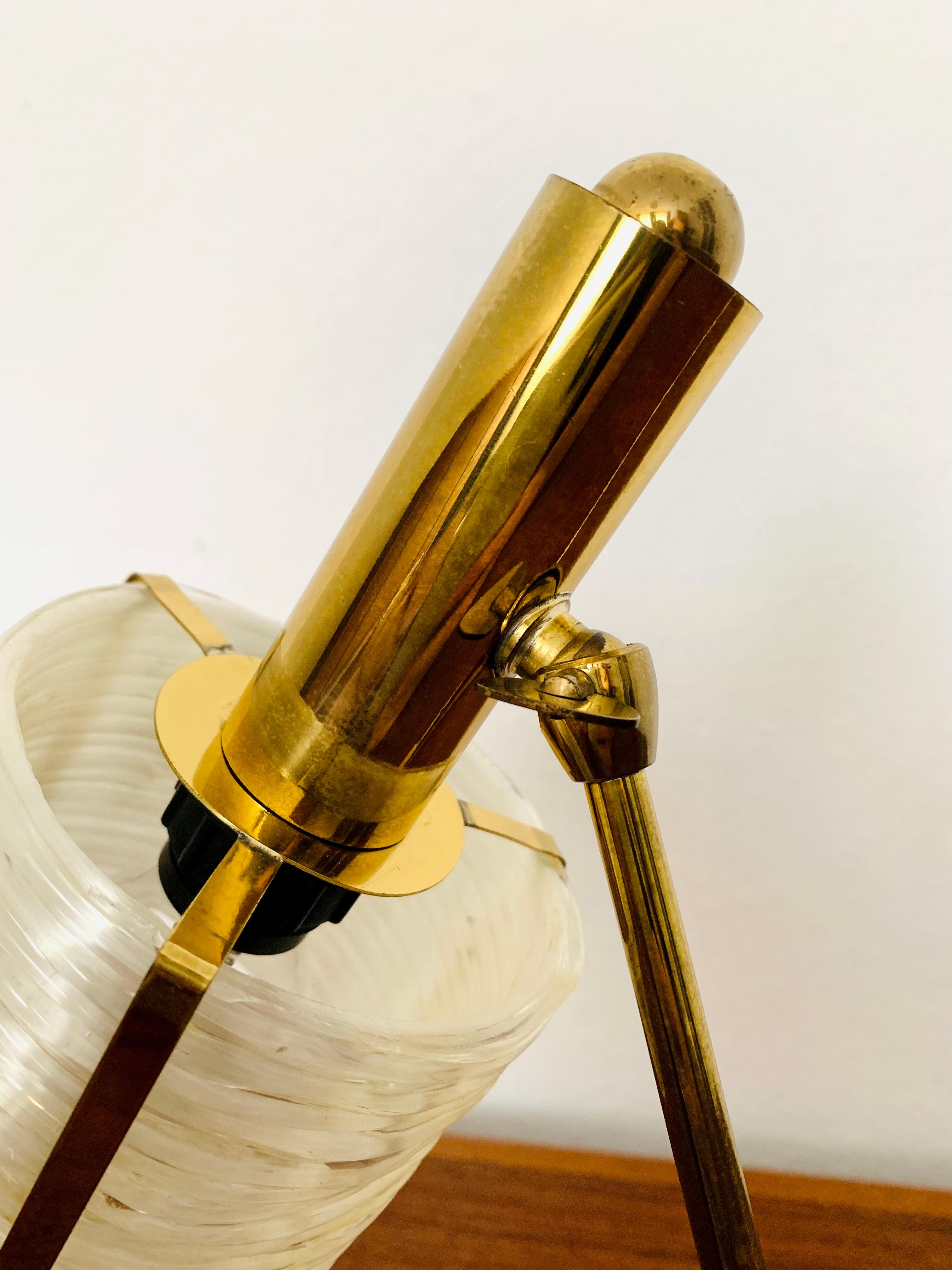 Tischlampe aus Messing (Mitte des 20. Jahrhunderts) im Angebot