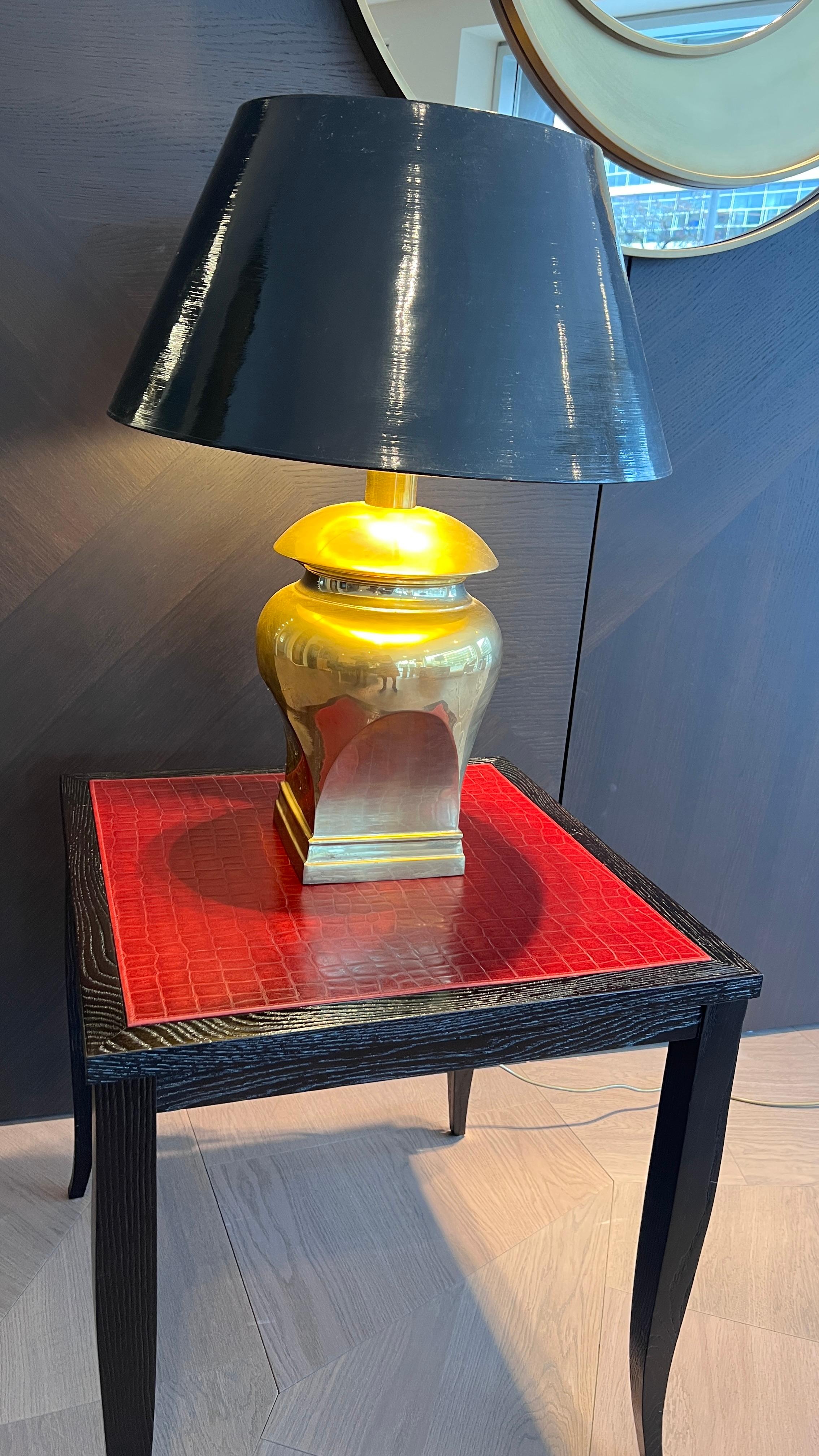 Lampe de table en laiton en vente 1