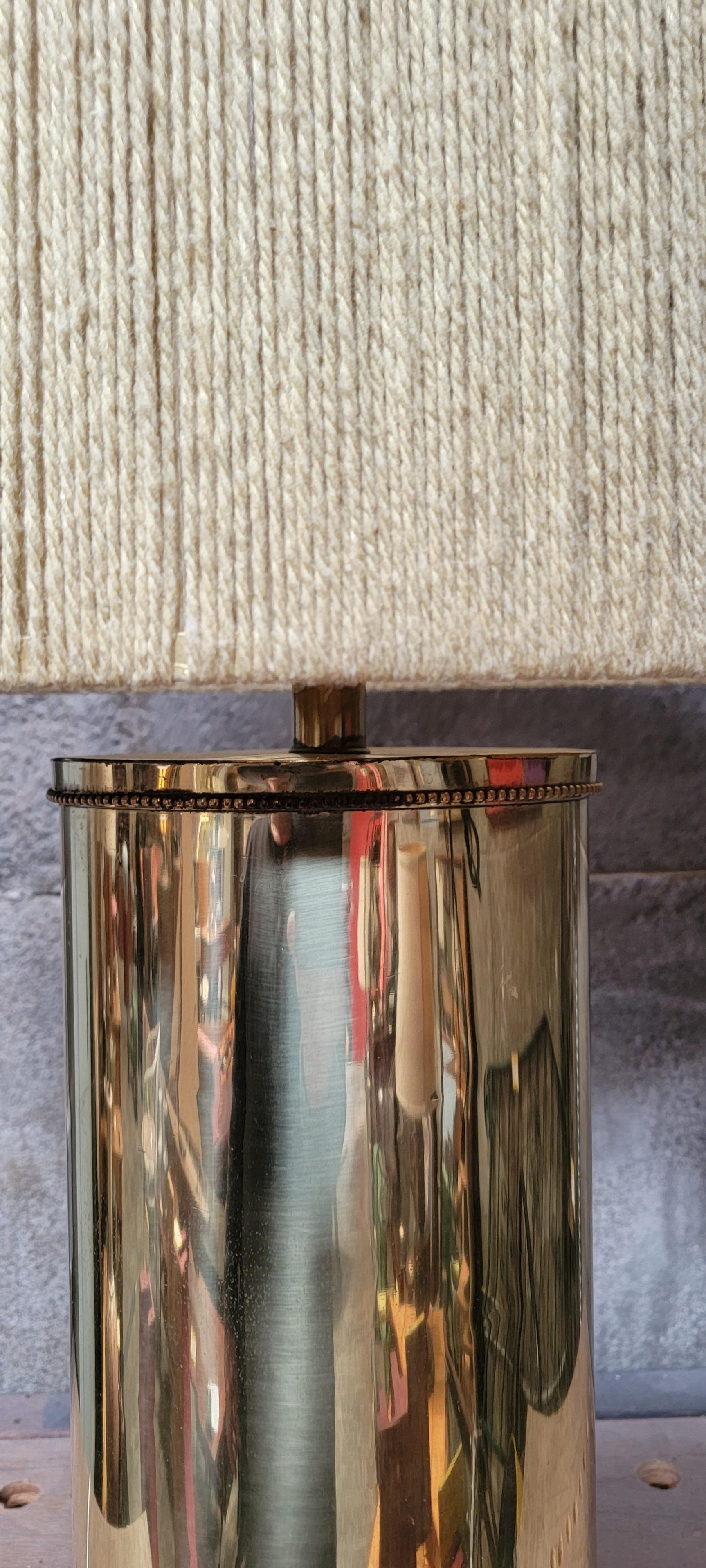 Lámpara de mesa de latón Manera de Curtis Jere en Bueno estado para la venta en Fulton, CA