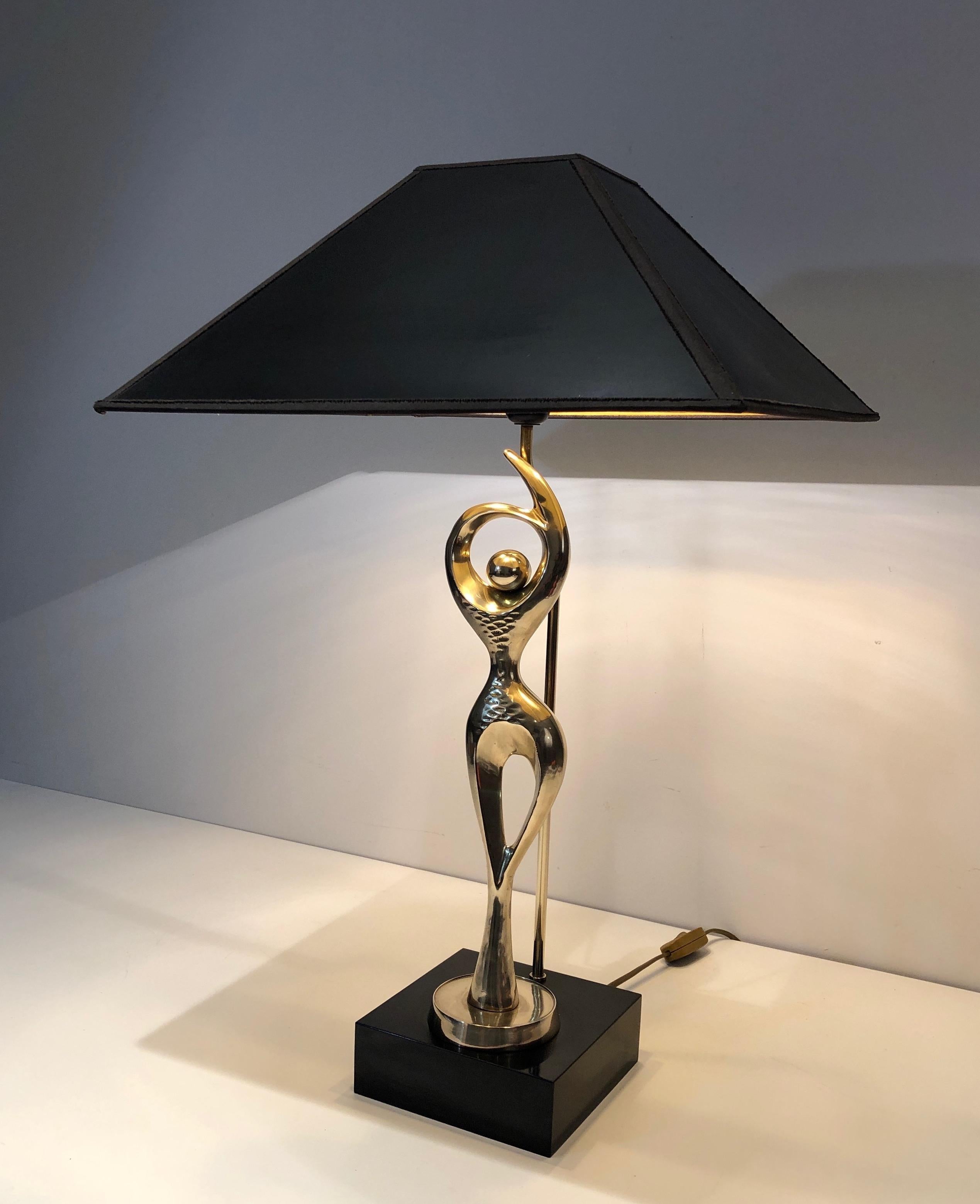 Brass Table Lamp Representing a Stylish Dancer For Sale 13
