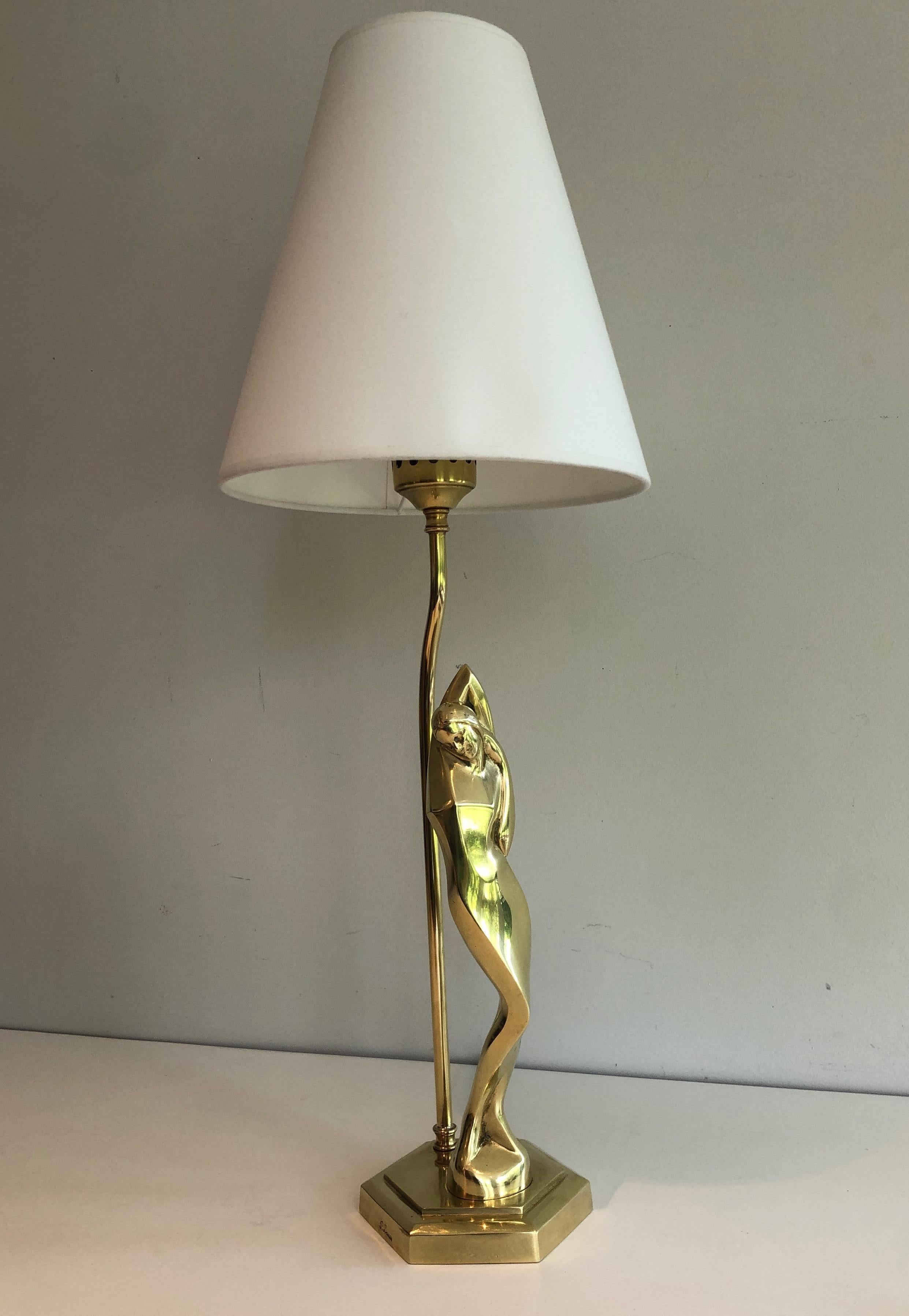 Mid-Century Modern Brass Table Lamp Representing a Stylished Woman For Sale