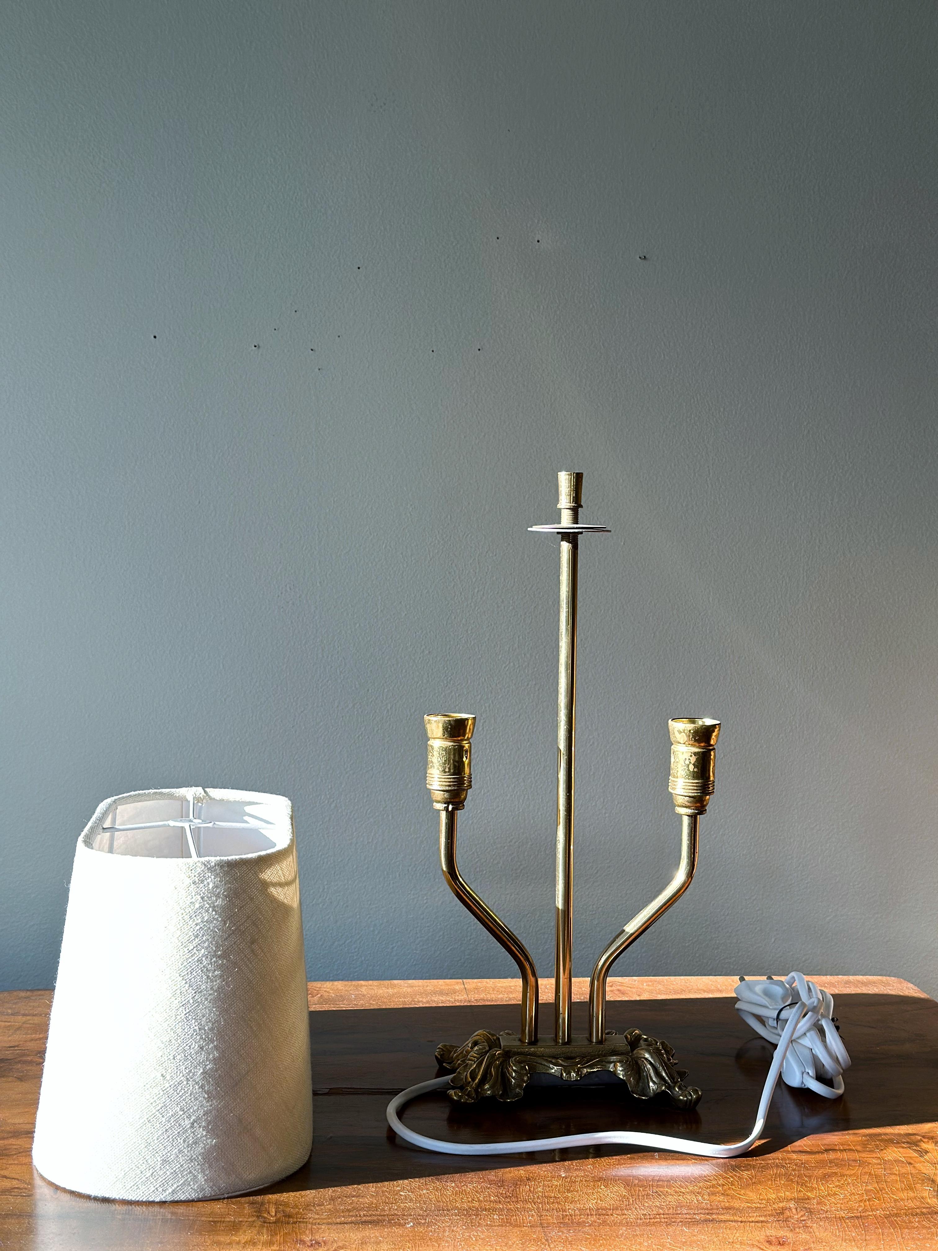 Brass Table Lamp Rococo style with Double arms. 1940's. For Sale 1