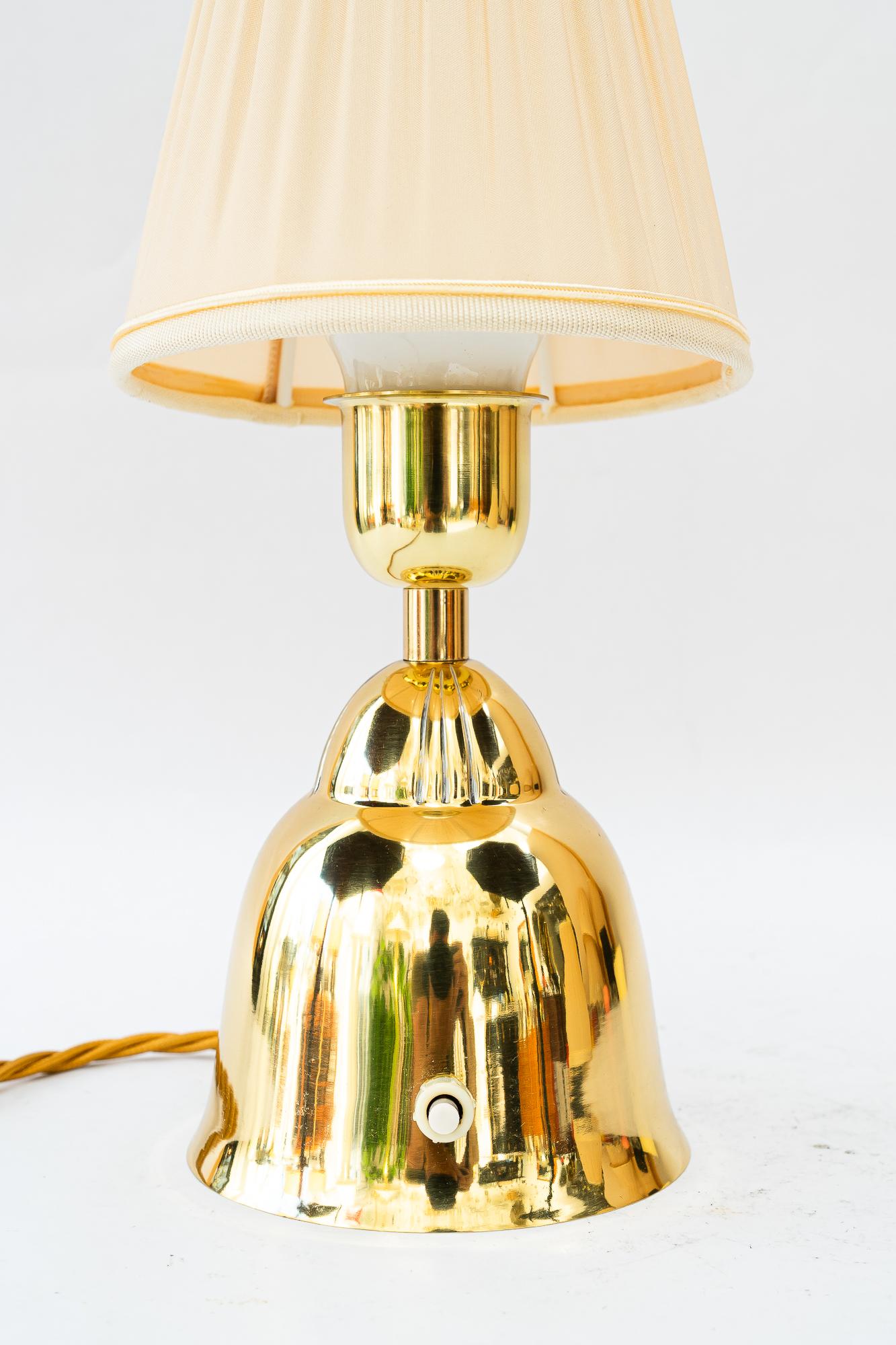 Messing Tischlampe mit Stoffschirm wien um 1950er (Art déco) im Angebot