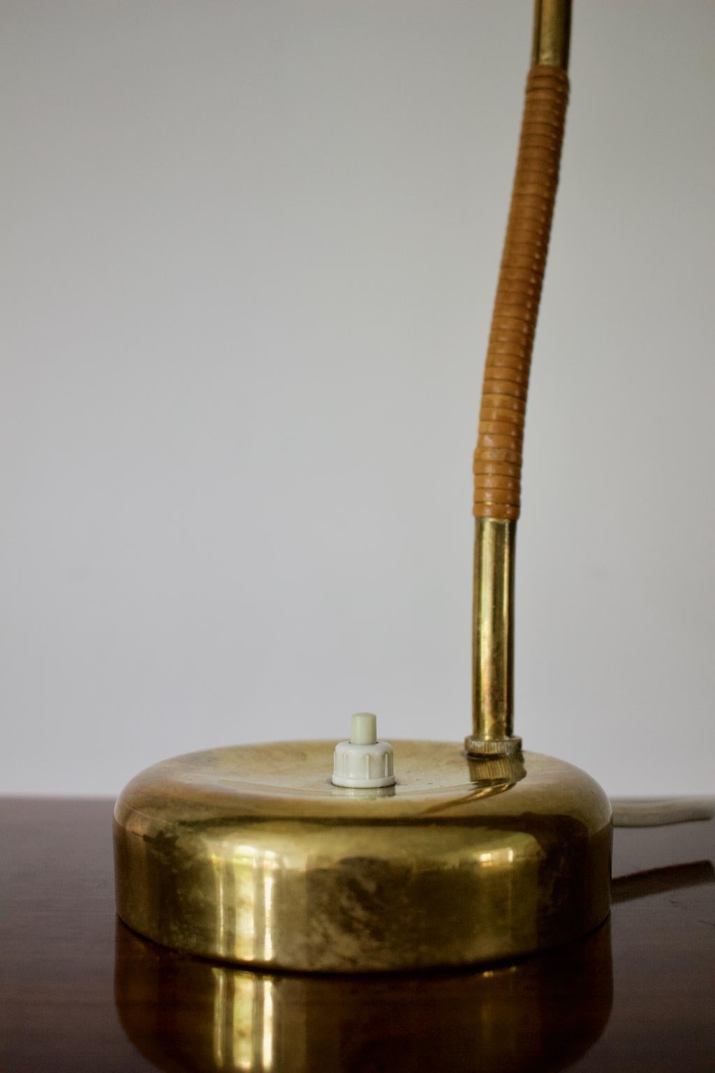 Brass Table Lamp with Glass Shade by Idman Oy, Finland 1950s In Good Condition In London, GB