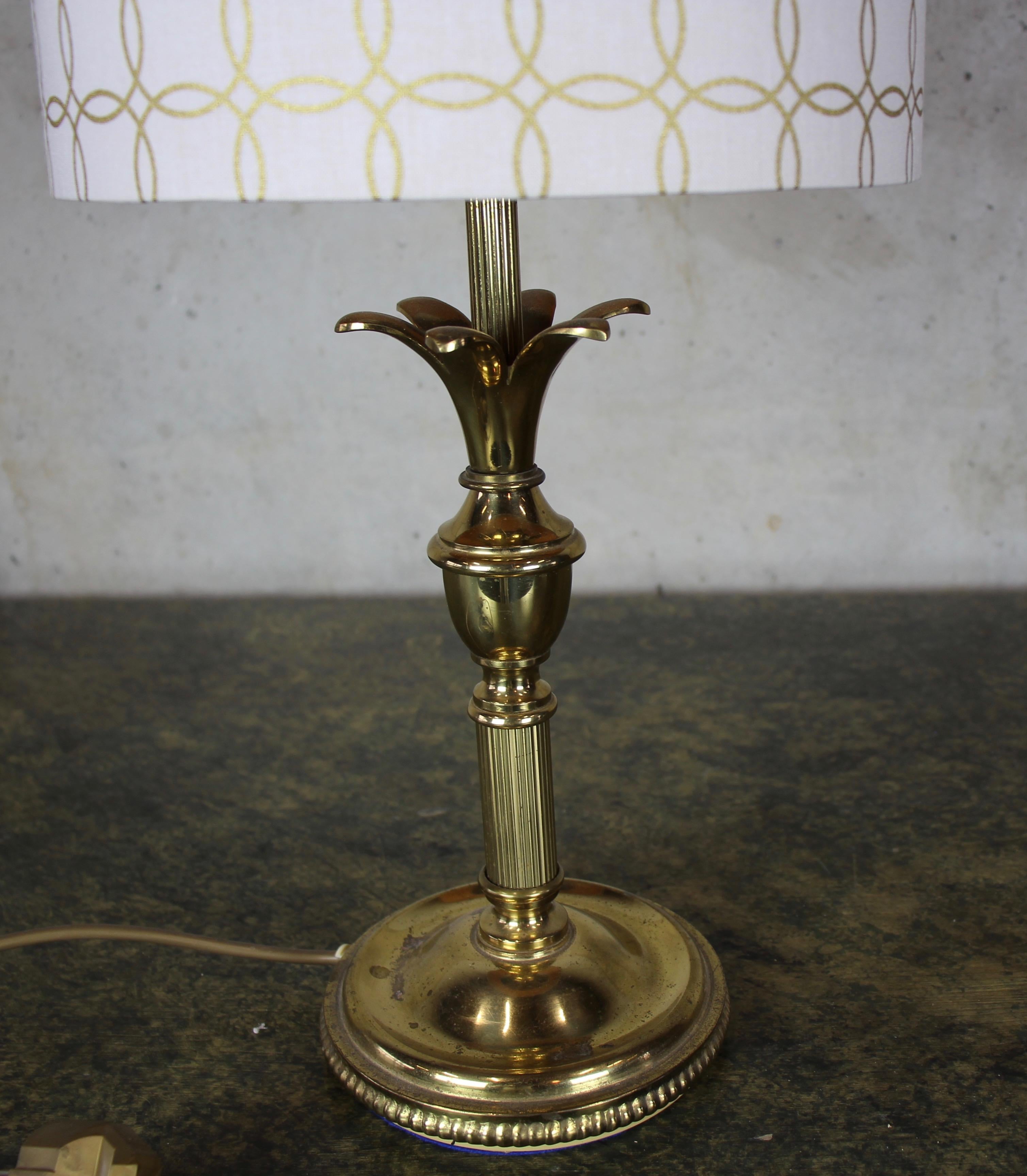 Brass Table Lamp with Stylized Pineapple For Sale 3