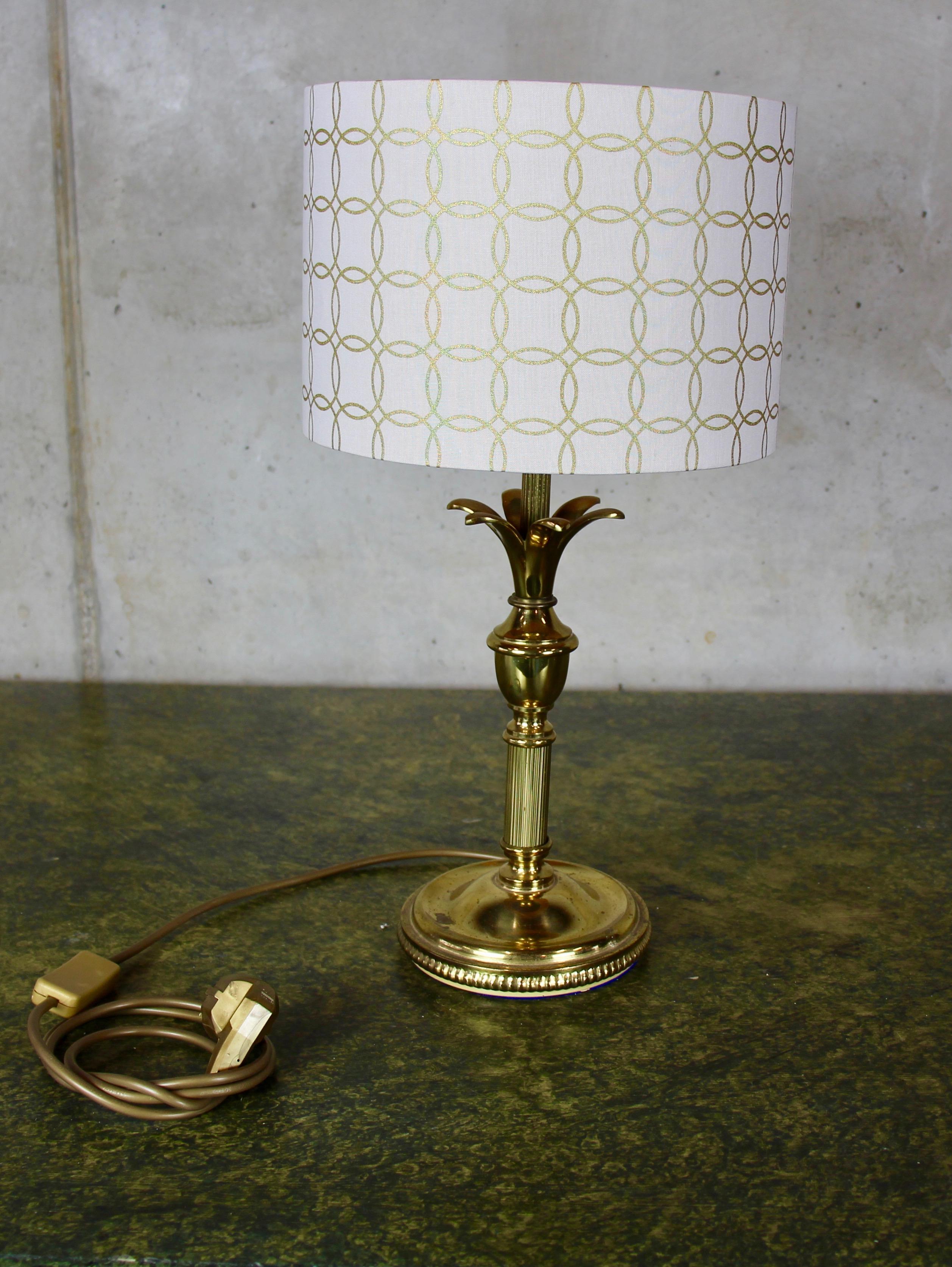 Hollywood Regency Brass Table Lamp with Stylized Pineapple For Sale