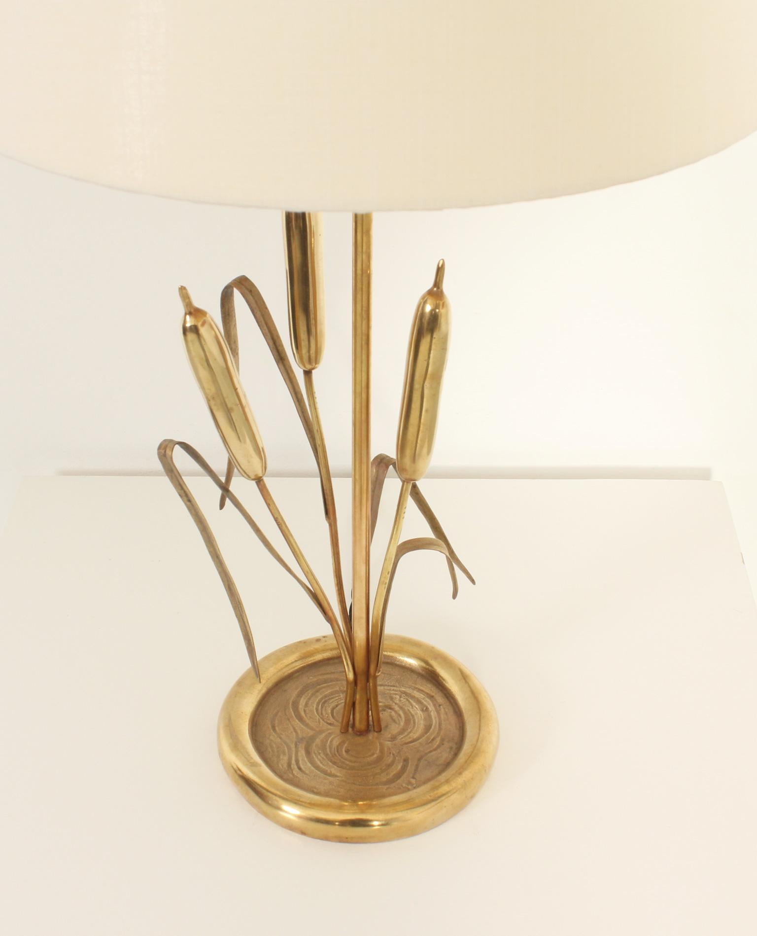 Messing-Tischlampe mit Weizennadeln aus den 1970er Jahren, Italien im Angebot 2