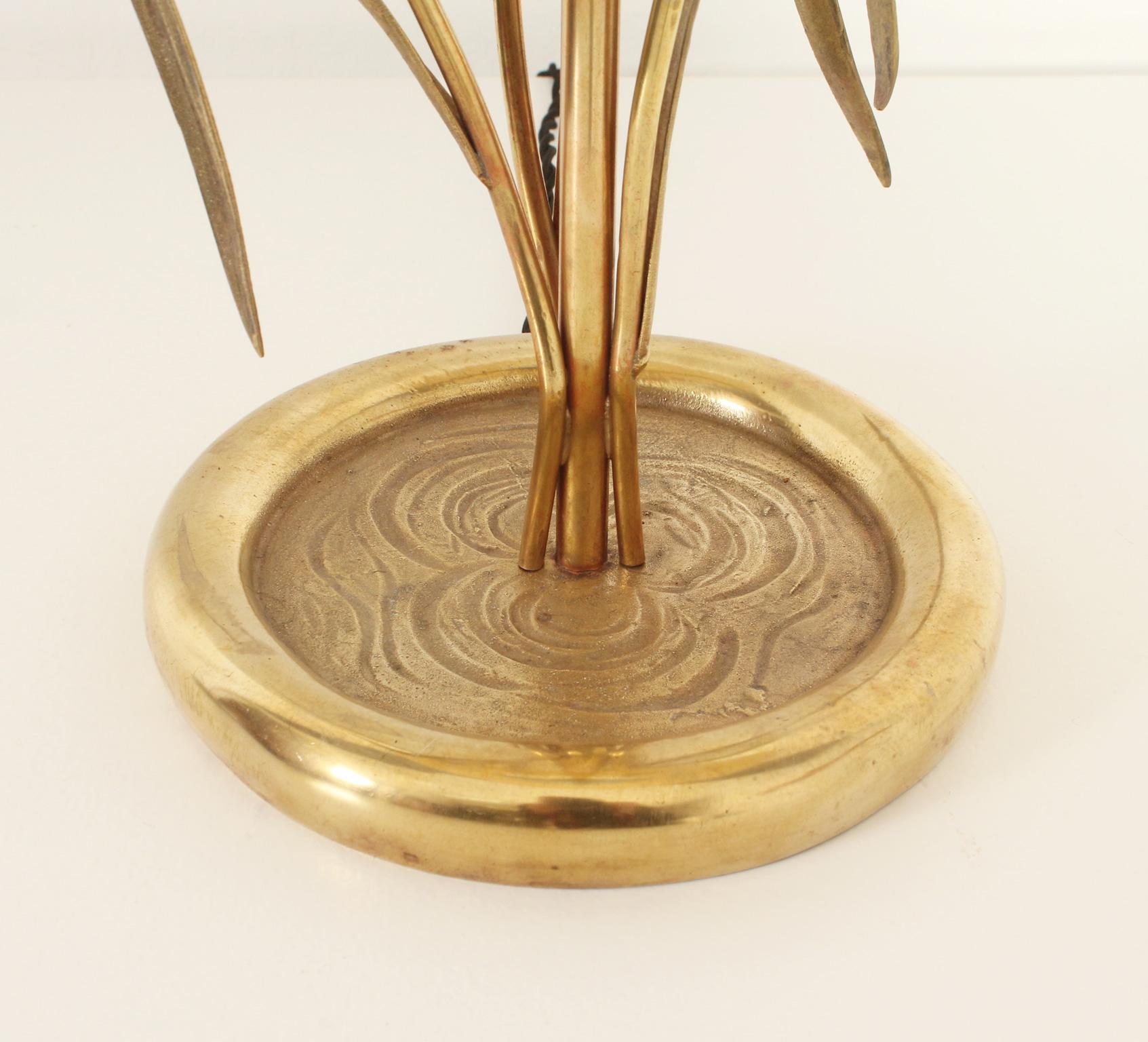 Messing-Tischlampe mit Weizennadeln aus den 1970er Jahren, Italien im Angebot 3
