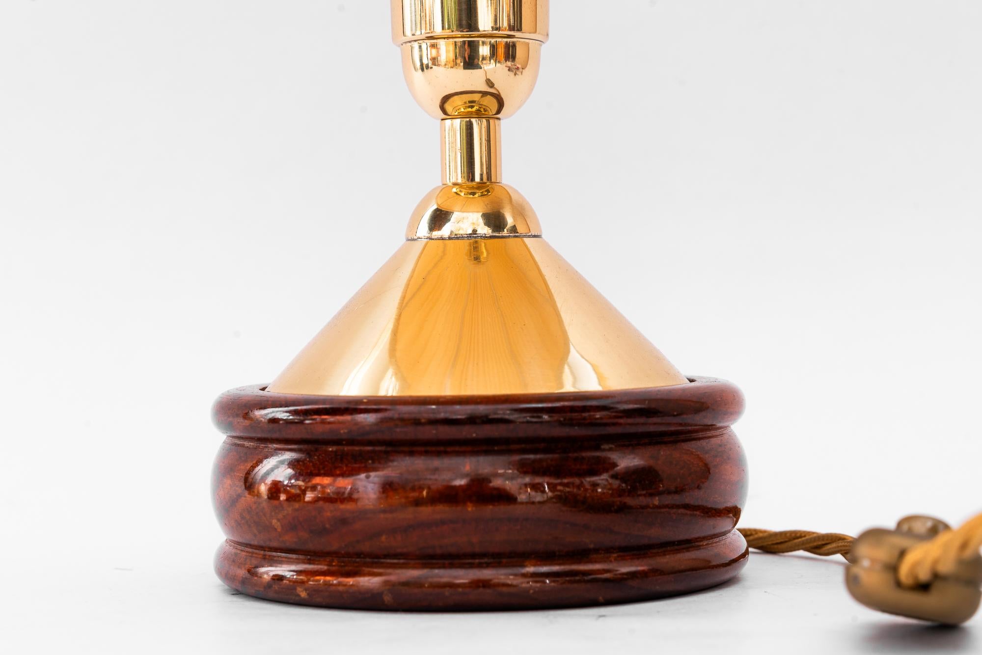 Brass table lamp with wood and fabric shade vienna around 1950s (Moderne der Mitte des Jahrhunderts) im Angebot