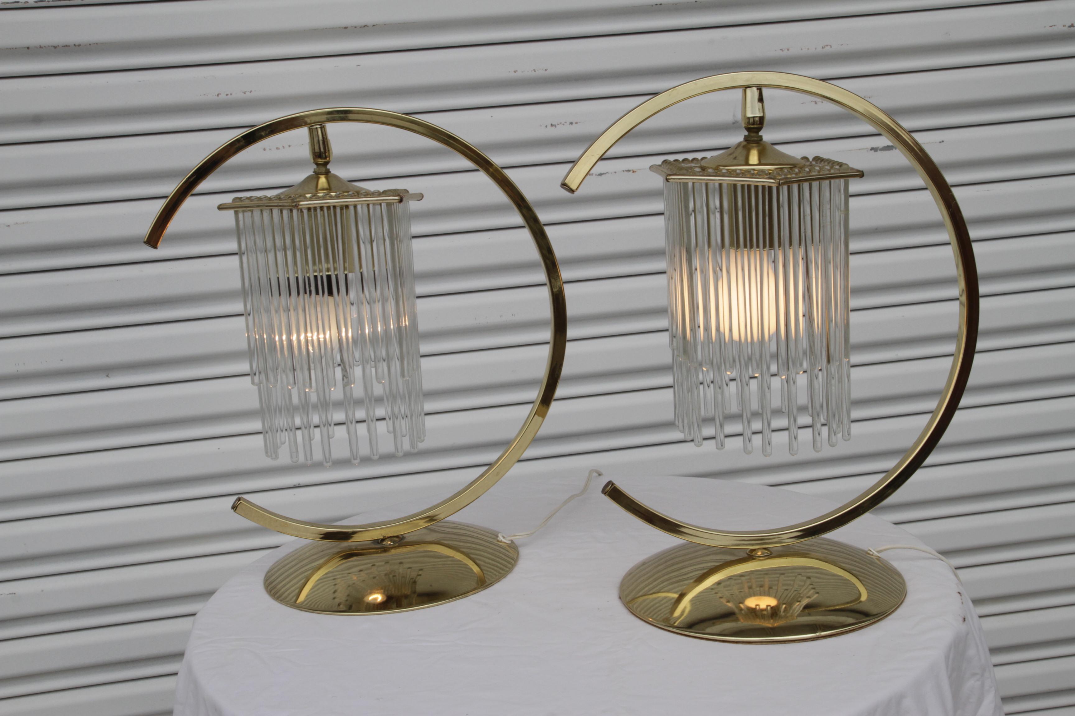 20ième siècle Lampes de table en laiton avec tiges de verre Cascade par Gaetano Sciolari en vente